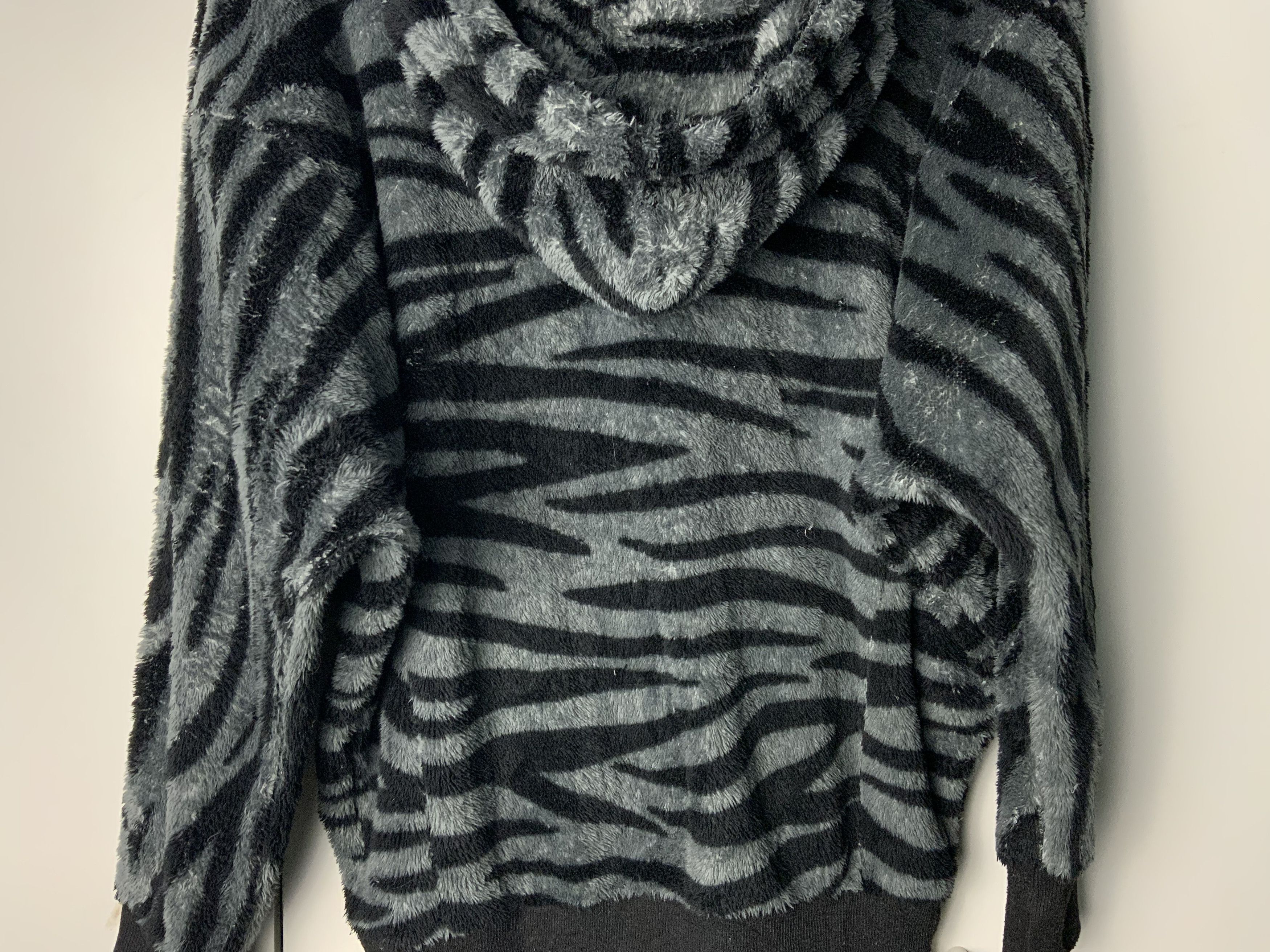Japanese Brand Ryu Ryu Mohair Fur Tiger Striped Hoodie Size US M / EU 48-50 / 2 - 9 Thumbnail
