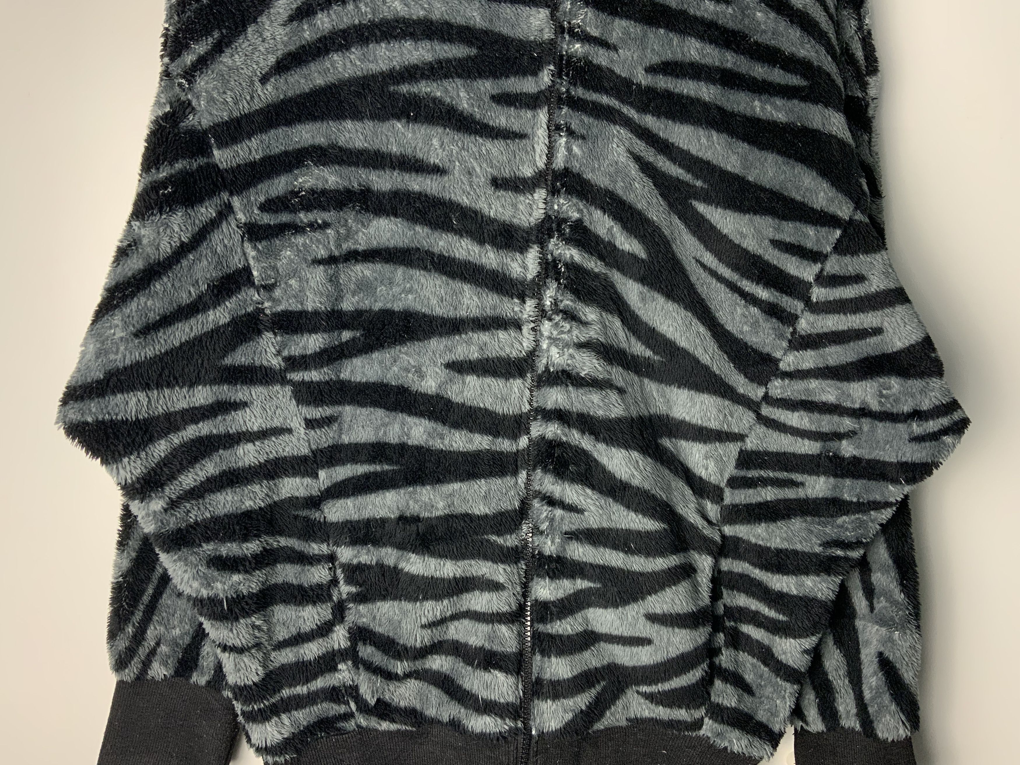 Japanese Brand Ryu Ryu Mohair Fur Tiger Striped Hoodie Size US M / EU 48-50 / 2 - 5 Thumbnail
