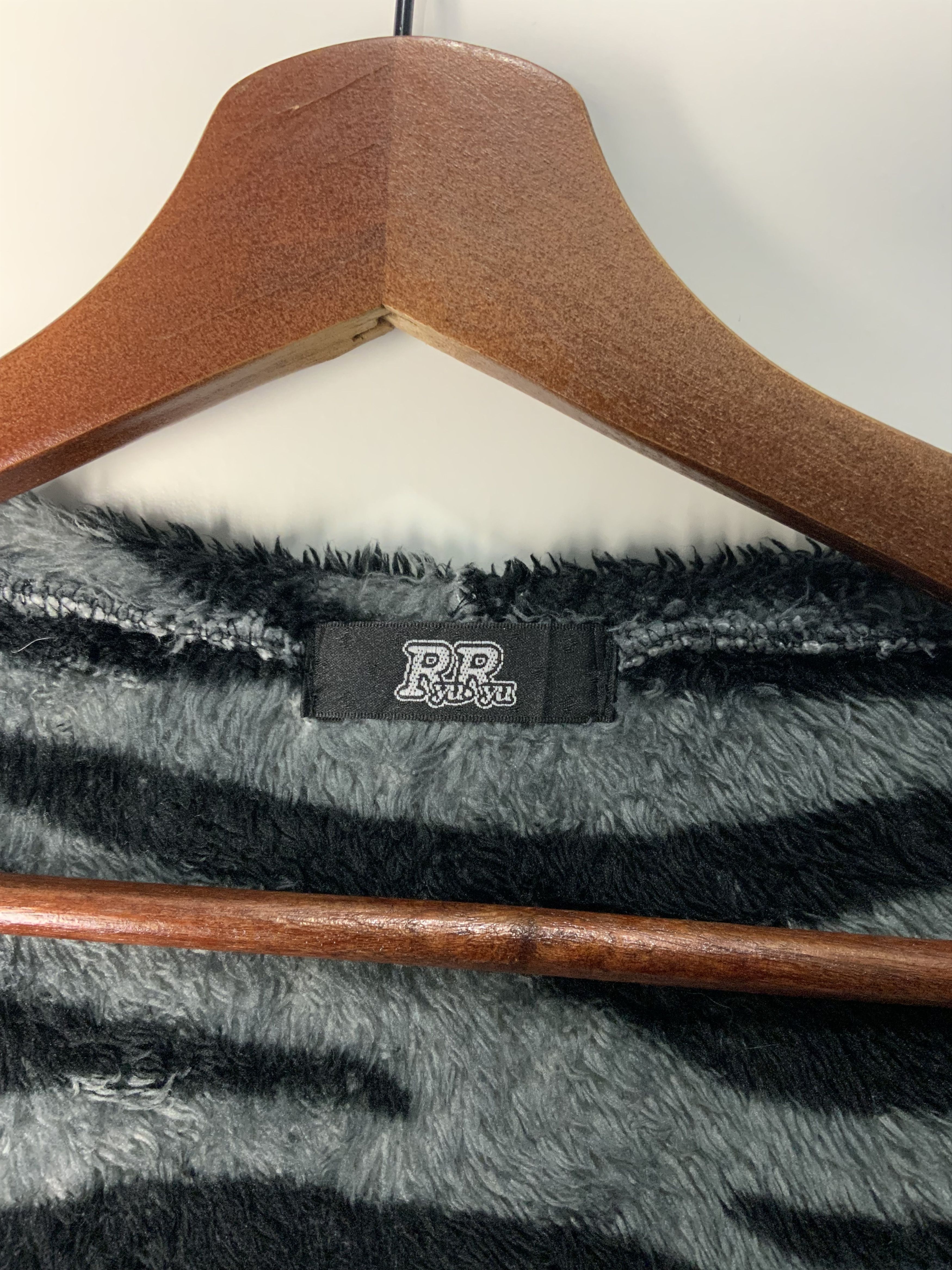 Japanese Brand Ryu Ryu Mohair Fur Tiger Striped Hoodie Size US M / EU 48-50 / 2 - 12 Thumbnail