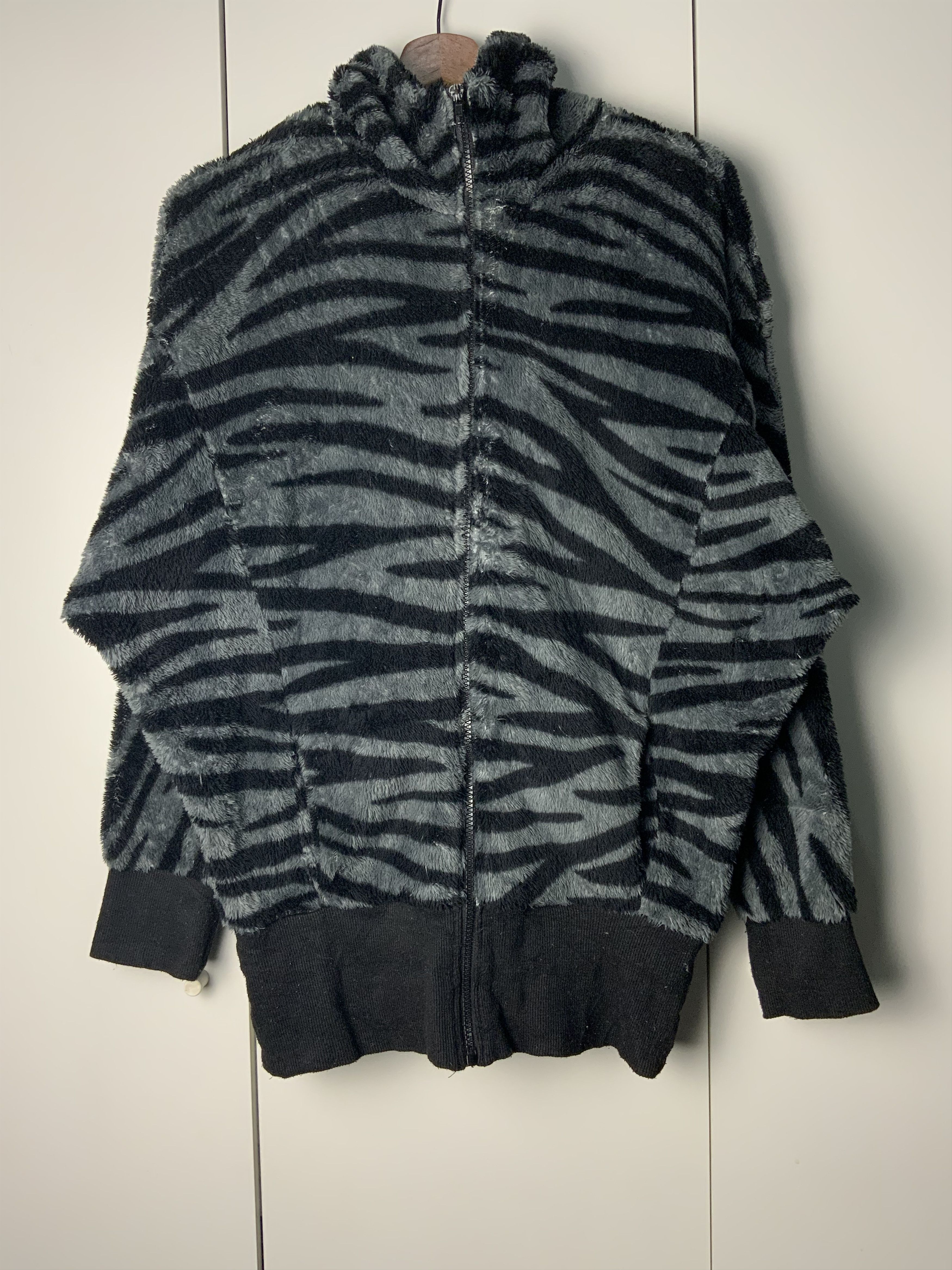 Japanese Brand Ryu Ryu Mohair Fur Tiger Striped Hoodie Size US M / EU 48-50 / 2 - 1 Thumbnail
