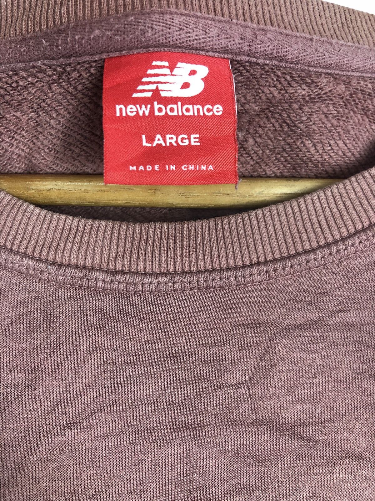 New Balance × Vintage VINTAGE NB NEW BALANCE LARGE RED SWEATSHIRT Size US L / EU 52-54 / 3 - 3 Thumbnail