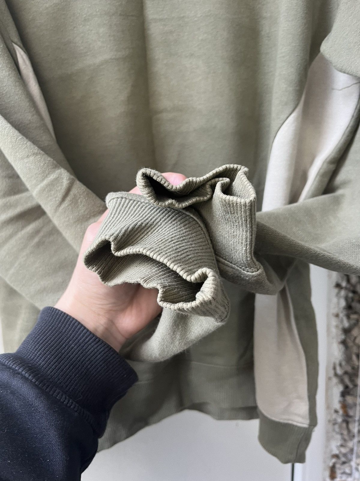 Nike × Vintage Vintage Nike Sweatshirt Khaki Swoosh Y2K Size L Size US L / EU 52-54 / 3 - 5 Thumbnail