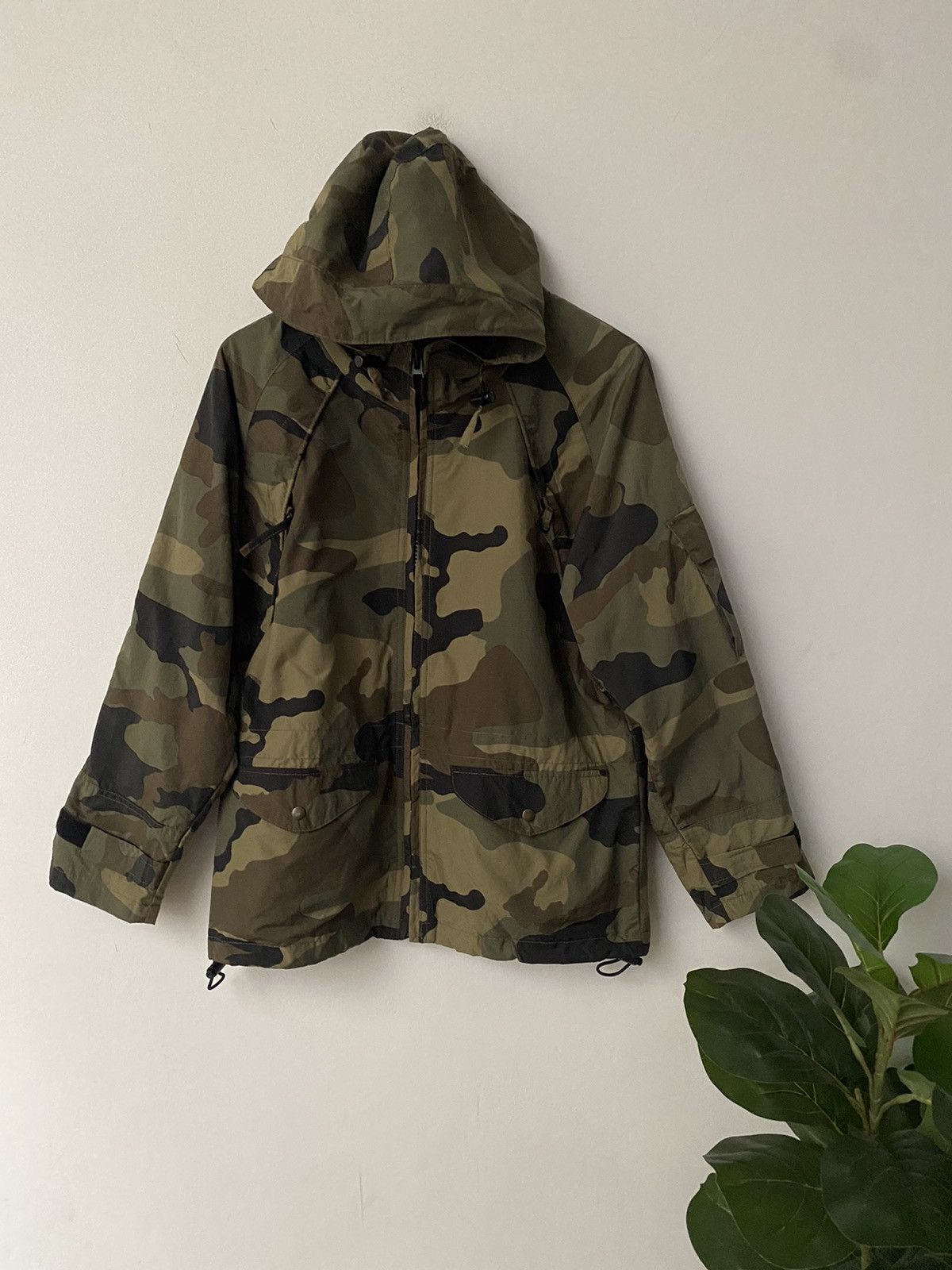 Vintage Vintage Travis Scott Jacket M-92 ECWCS PARKA Comouflage Size US M / EU 48-50 / 2 - 12 Thumbnail