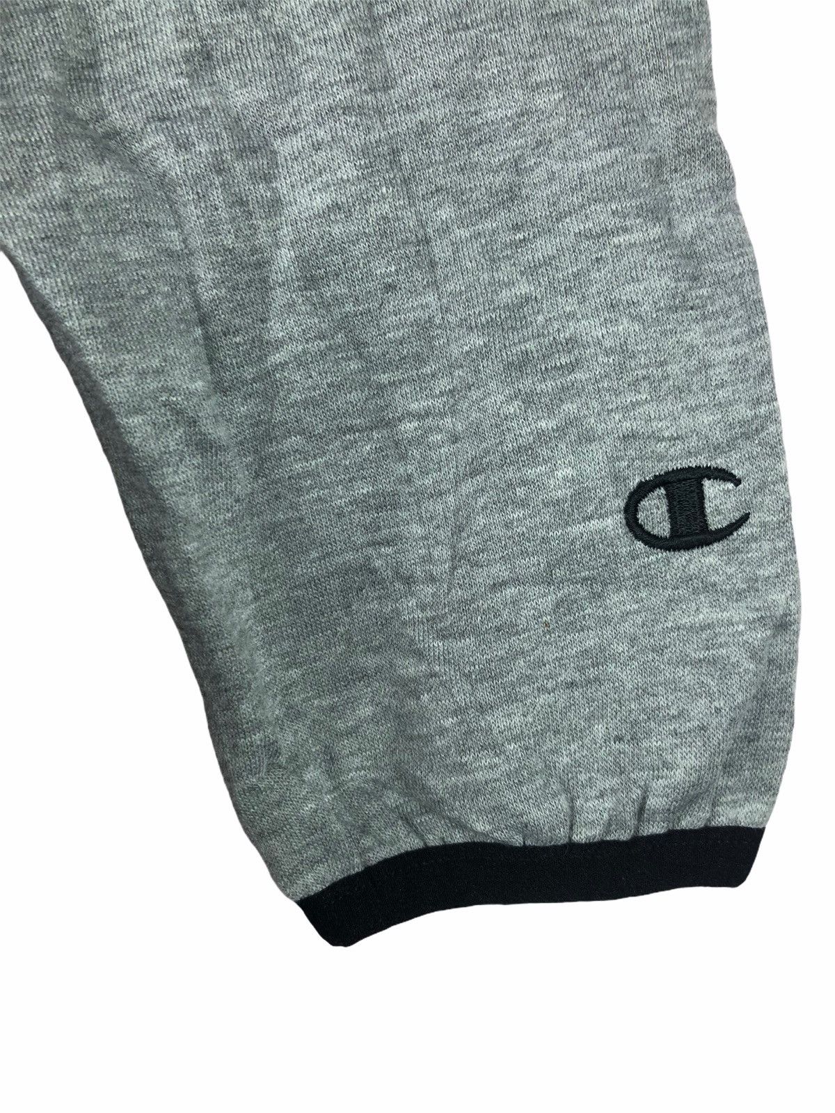 Champion VINTAGE CHAMPION HOODIES GREY SWEATSHIRT Size US S / EU 44-46 / 1 - 3 Thumbnail