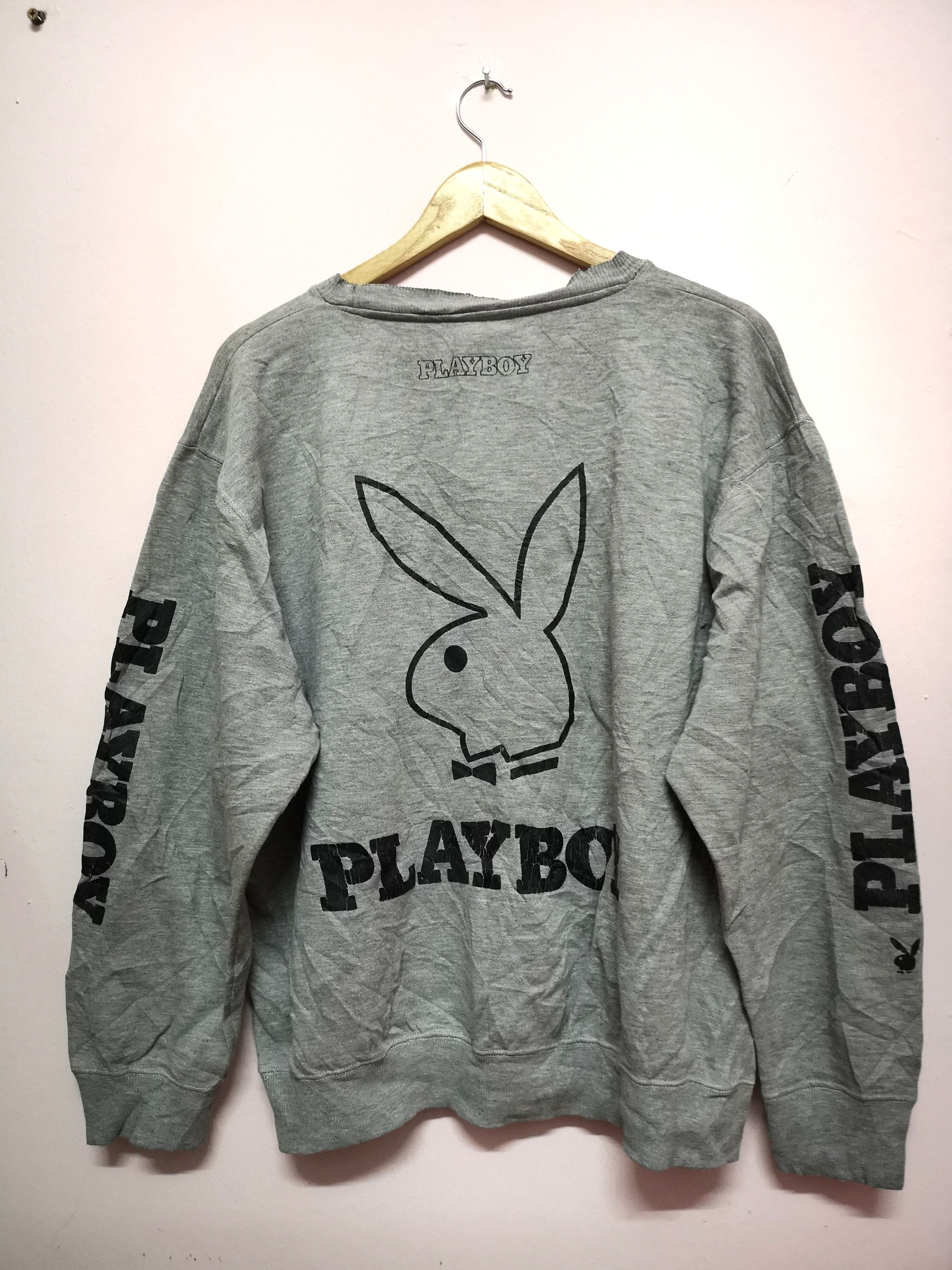 Playboy VINTAGE PLAYBOY BIG LOGO LONG SLEEVES CREWNECK SWEATSHIRTS Size US XL / EU 56 / 4 - 1 Thumbnail