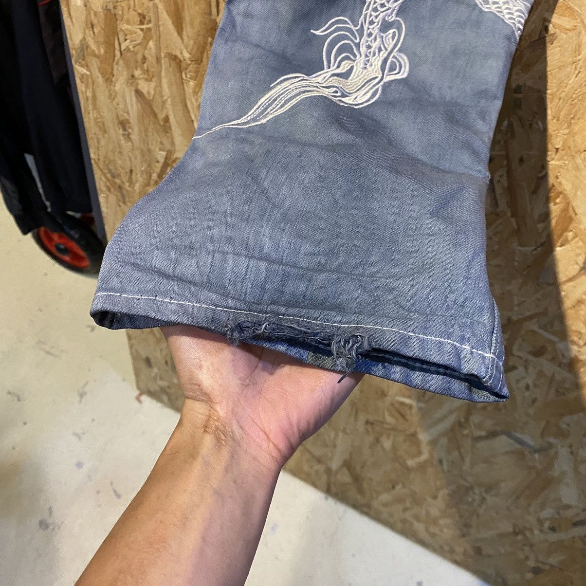 Japanese Brand RARE‼️Sukajan Dragon Embroidered Denim Jeans Grey Size US 30 / EU 46 - 11 Thumbnail