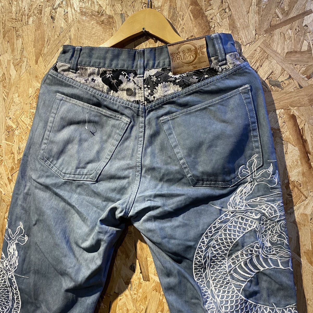 Japanese Brand RARE‼️Sukajan Dragon Embroidered Denim Jeans Grey Size US 30 / EU 46 - 7 Thumbnail