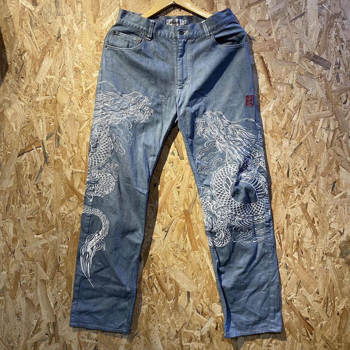 Japanese Brand RARE‼️Sukajan Dragon Embroidered Denim Jeans Grey Size US 30 / EU 46 - 1 Thumbnail