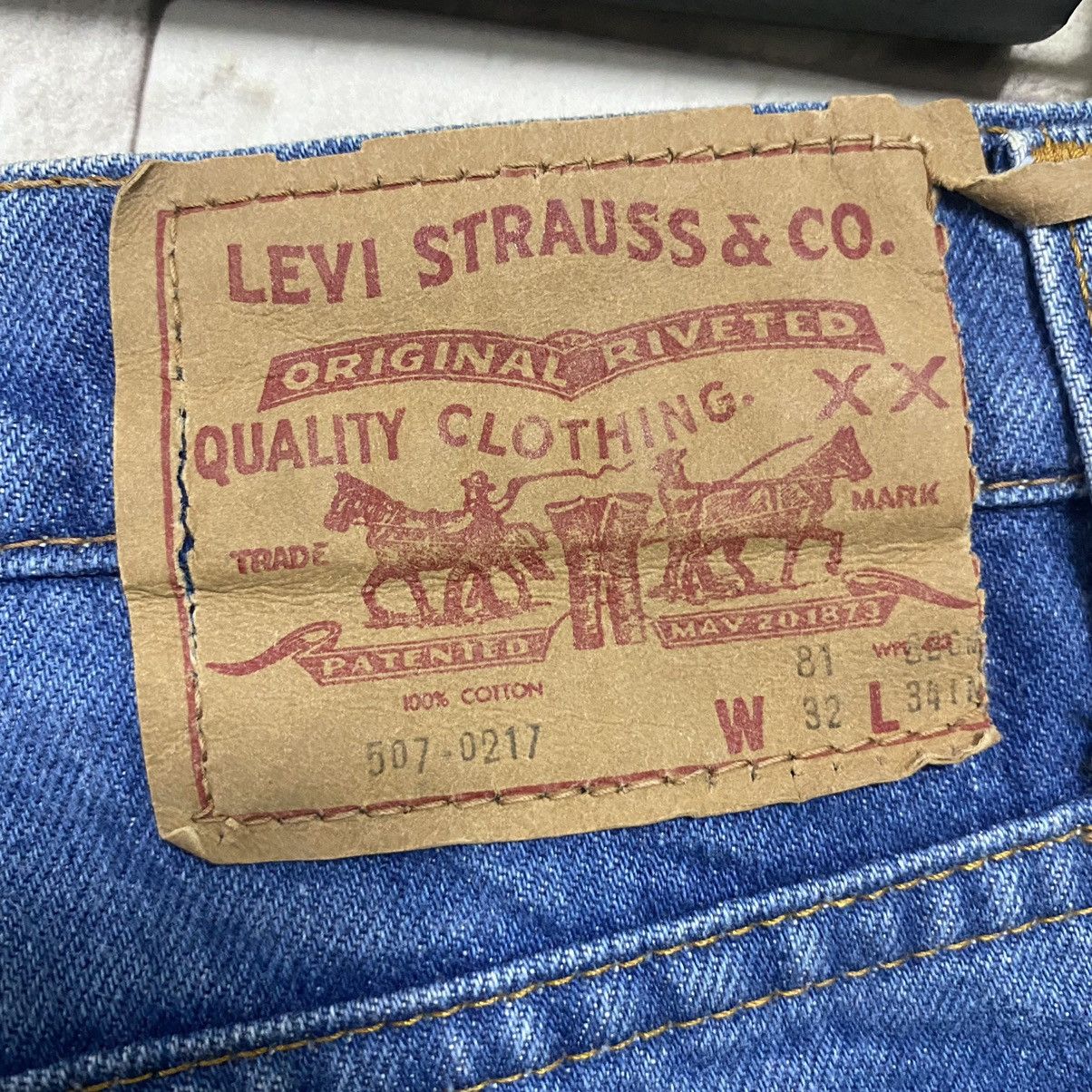 Levi's Vintage Levis 507 Bell Bottom Jeans 26x31 Size 26" / US 2 / IT 38 - 12 Thumbnail