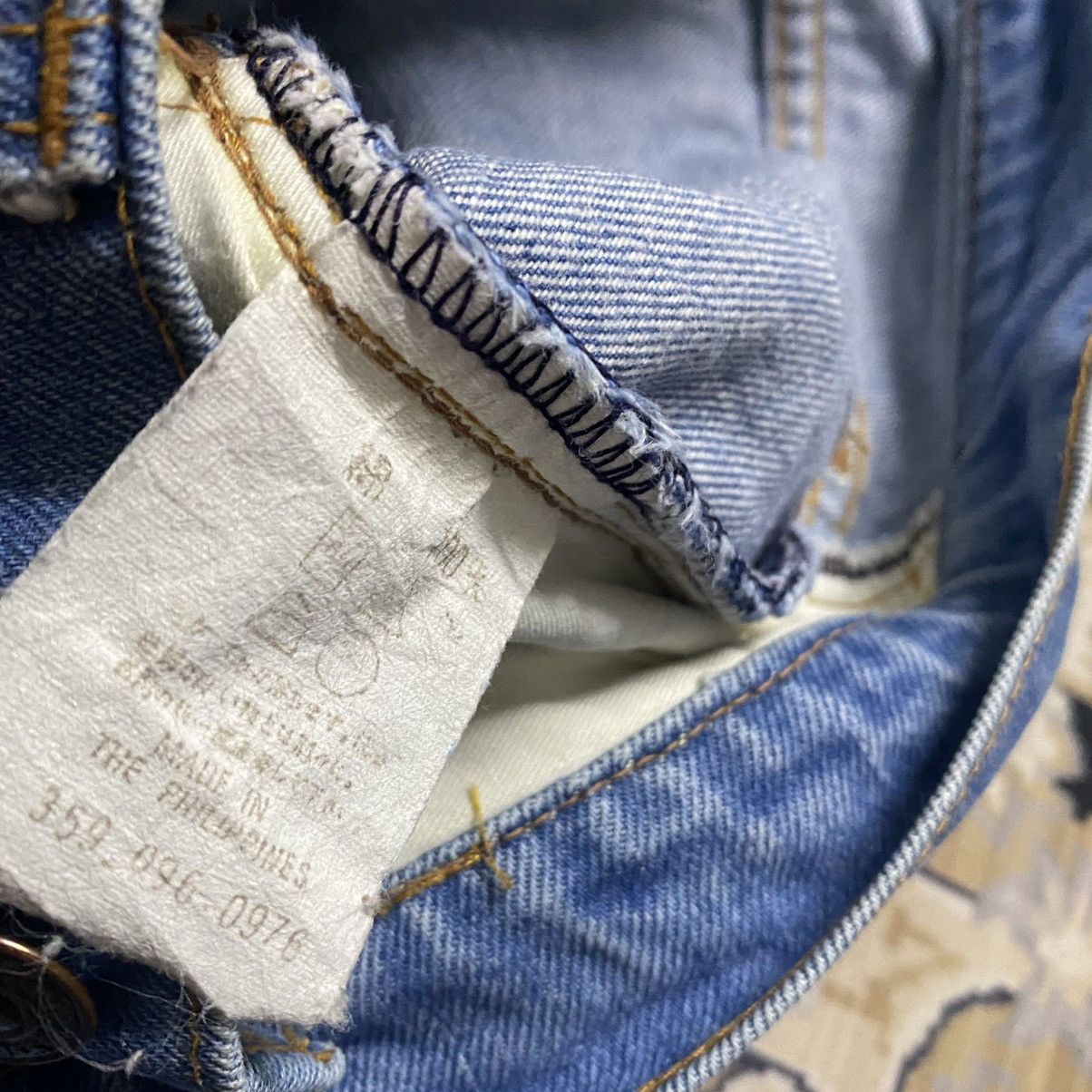Levi's Vintage Levis 507 Bell Bottom Jeans 26x31 Size 26" / US 2 / IT 38 - 15 Thumbnail
