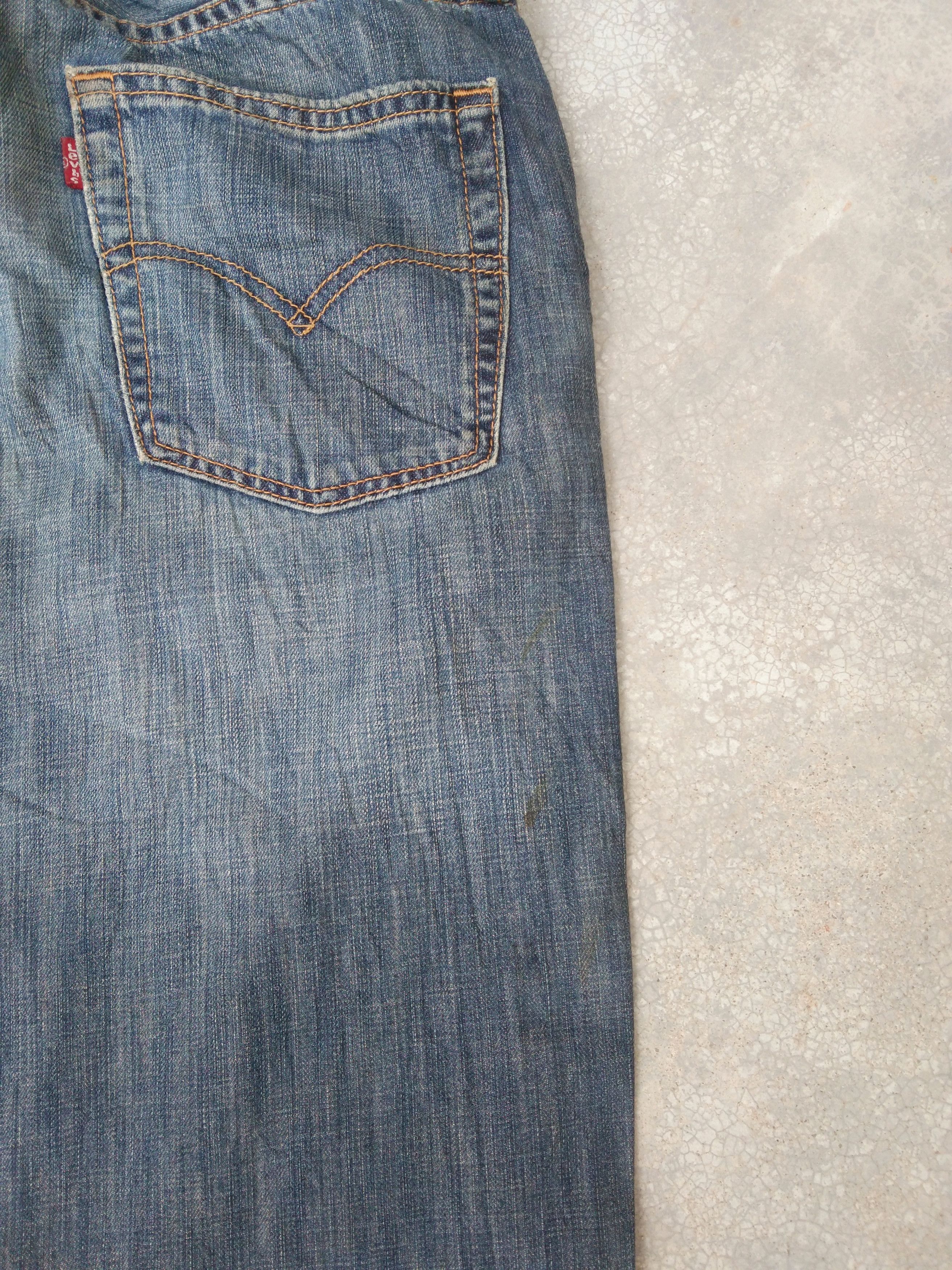 Levi's Vintage Levi's Jeans 514 Faded Blue Distressed Denim 32x32 Size US 32 / EU 48 - 5 Thumbnail
