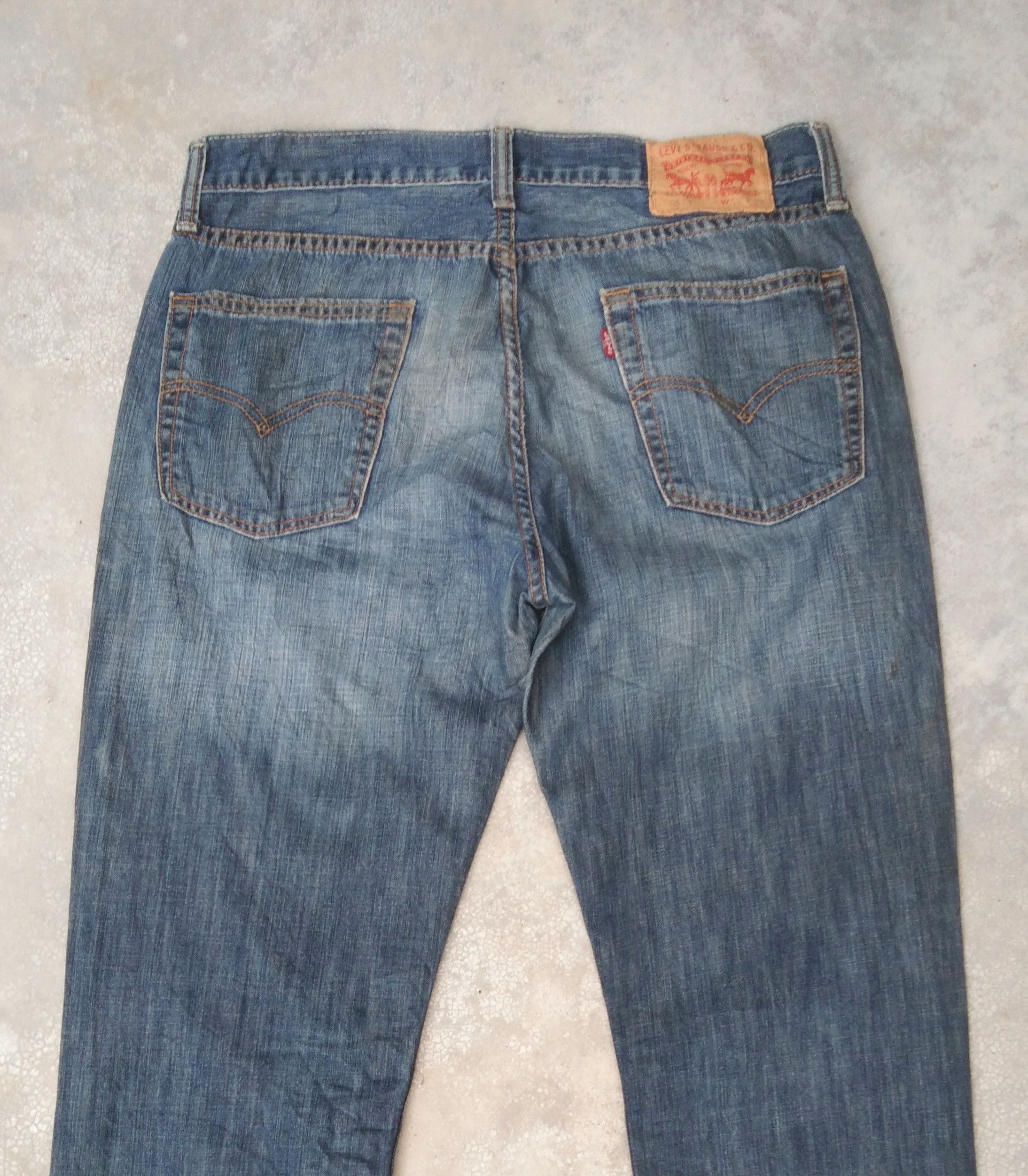 Levi's Vintage Levi's Jeans 514 Faded Blue Distressed Denim 32x32 Size US 32 / EU 48 - 3 Thumbnail