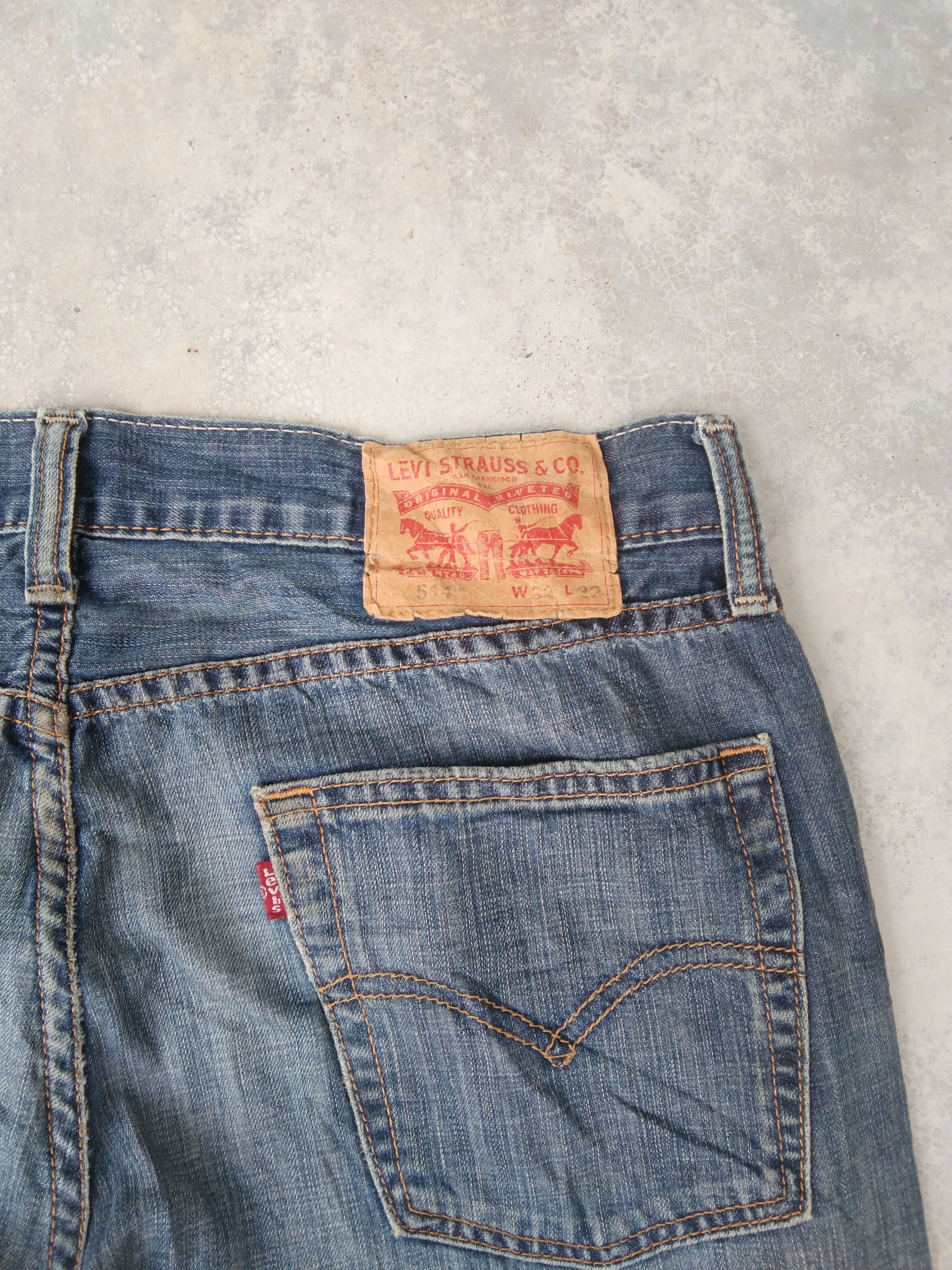 Levi's Vintage Levi's Jeans 514 Faded Blue Distressed Denim 32x32 Size US 32 / EU 48 - 4 Thumbnail