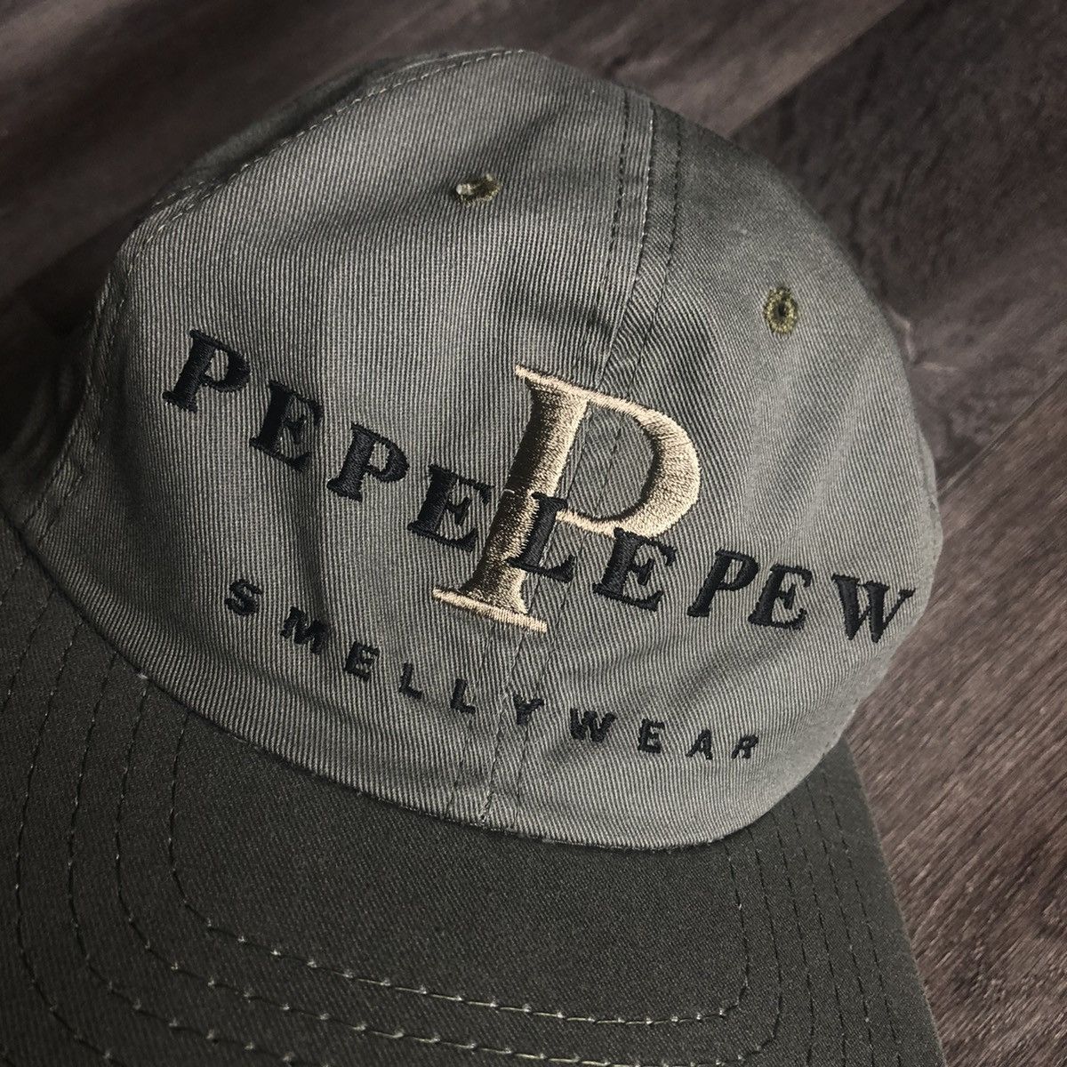 Vintage × Warner Bros Vintage 1990s Pepe Le Pew Smellywear Looney Tunes Logo Hat Size ONE SIZE - 2 Thumbnail