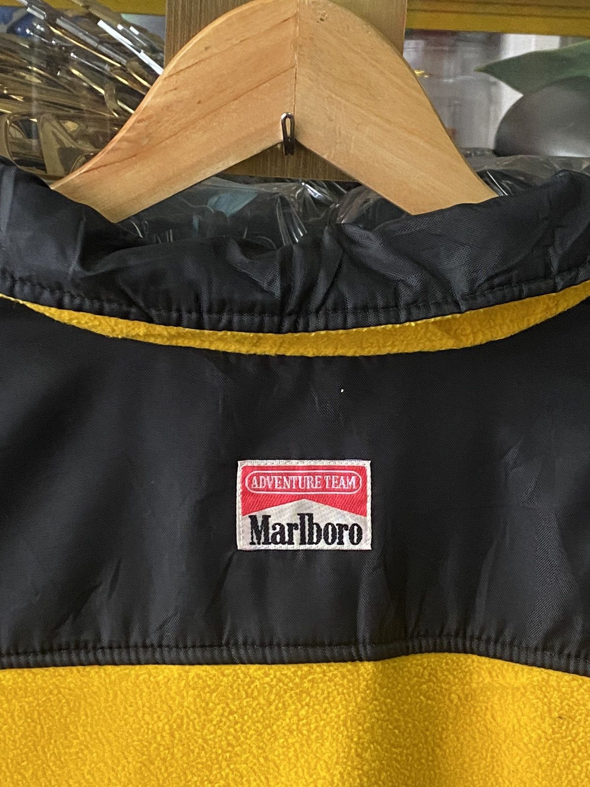 Vintage vintage marlboro fleece jacket racing team Size US L / EU 52-54 / 3 - 4 Thumbnail