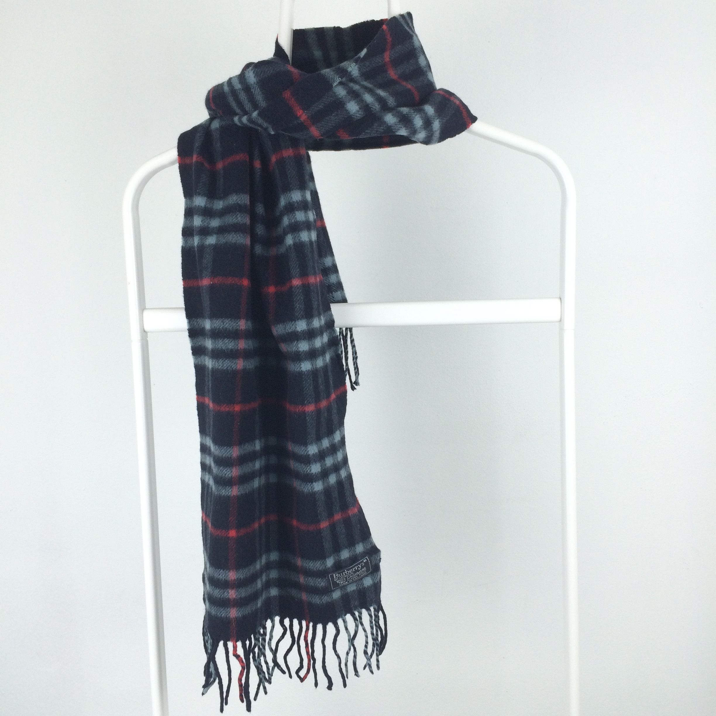 Burberry W17 VTG BURBERRYS SCARF LONDON NOVA CHECK Size ONE SIZE - 2 Thumbnail