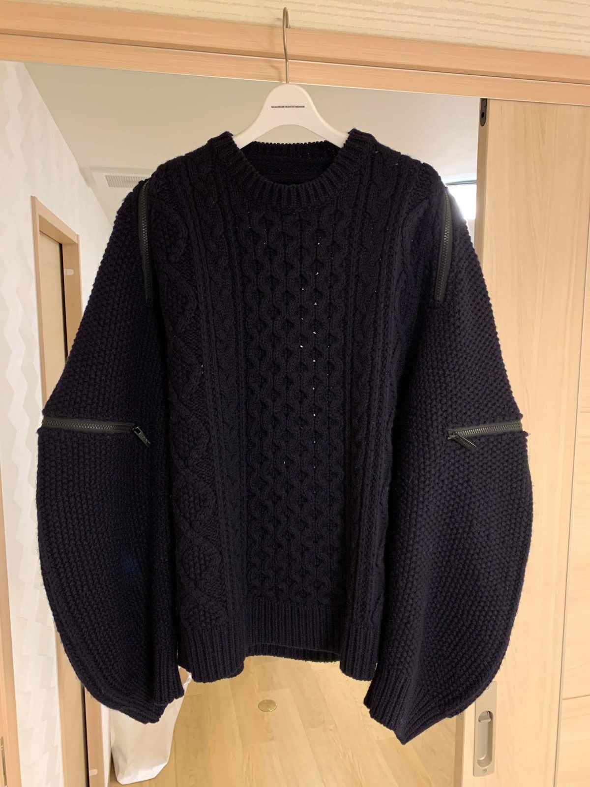 Takahiromiyashita The Soloist. AW19 Oversized Zip Balloon Sleeve Sweater Size US S / EU 44-46 / 1 - 1 Thumbnail