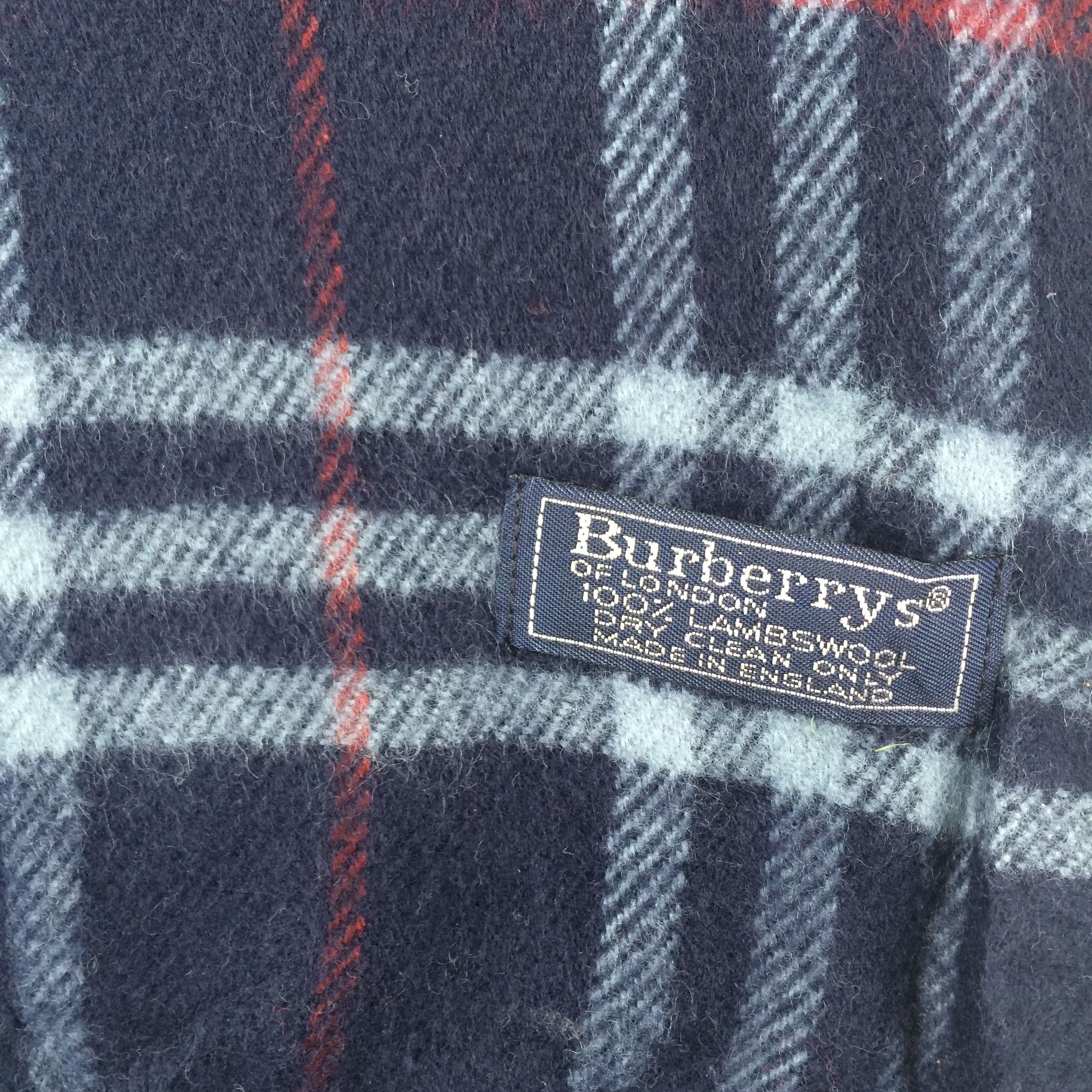 Burberry × Vintage W18 VTG BURBERRYS SCARF LONDON NOVA CHECK MADE IN ENGLAND Size ONE SIZE - 3 Thumbnail