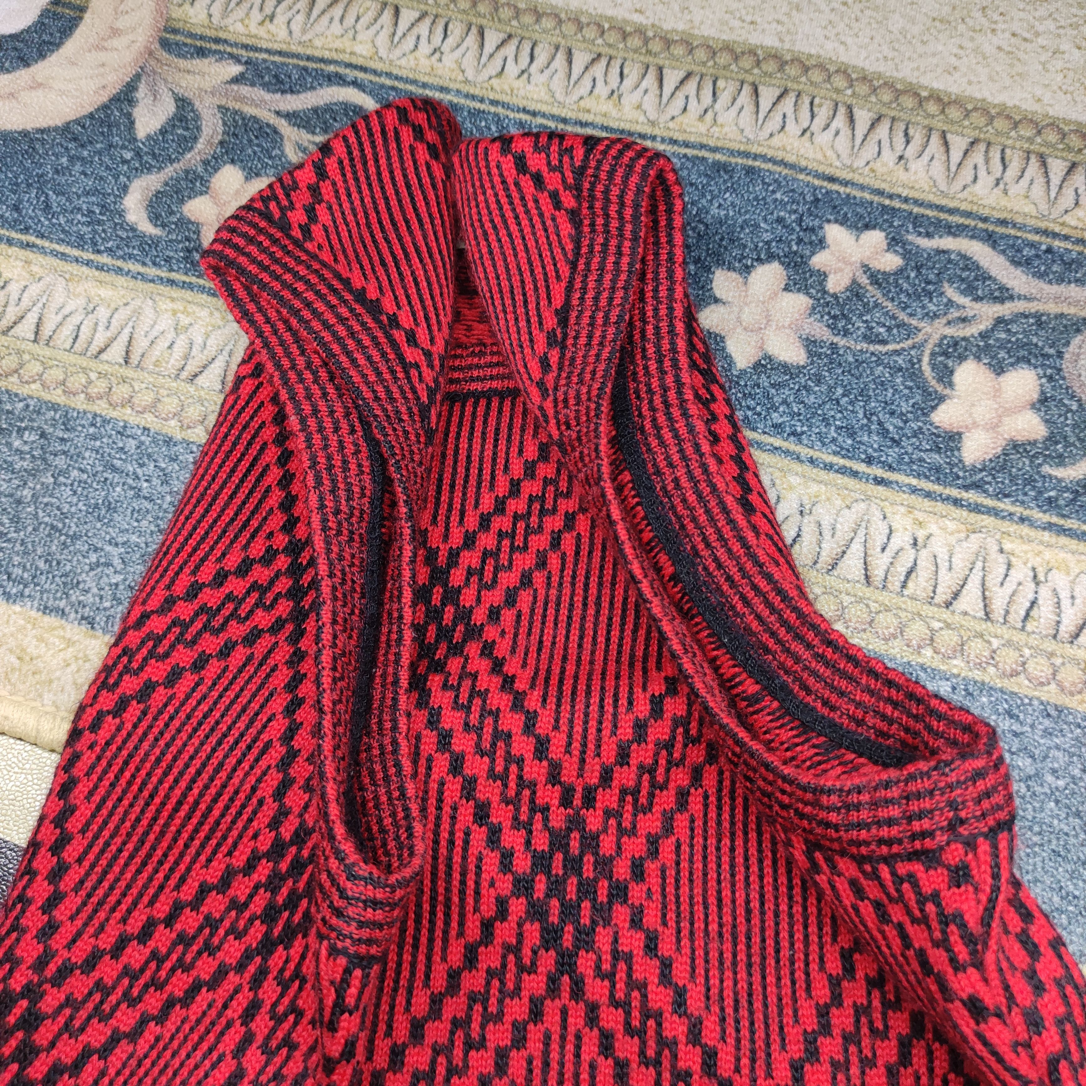 Bergdorf Goodman Vintage Bergdorf Goodman Knit Wool Sleeveless Size US S / EU 44-46 / 1 - 5 Thumbnail