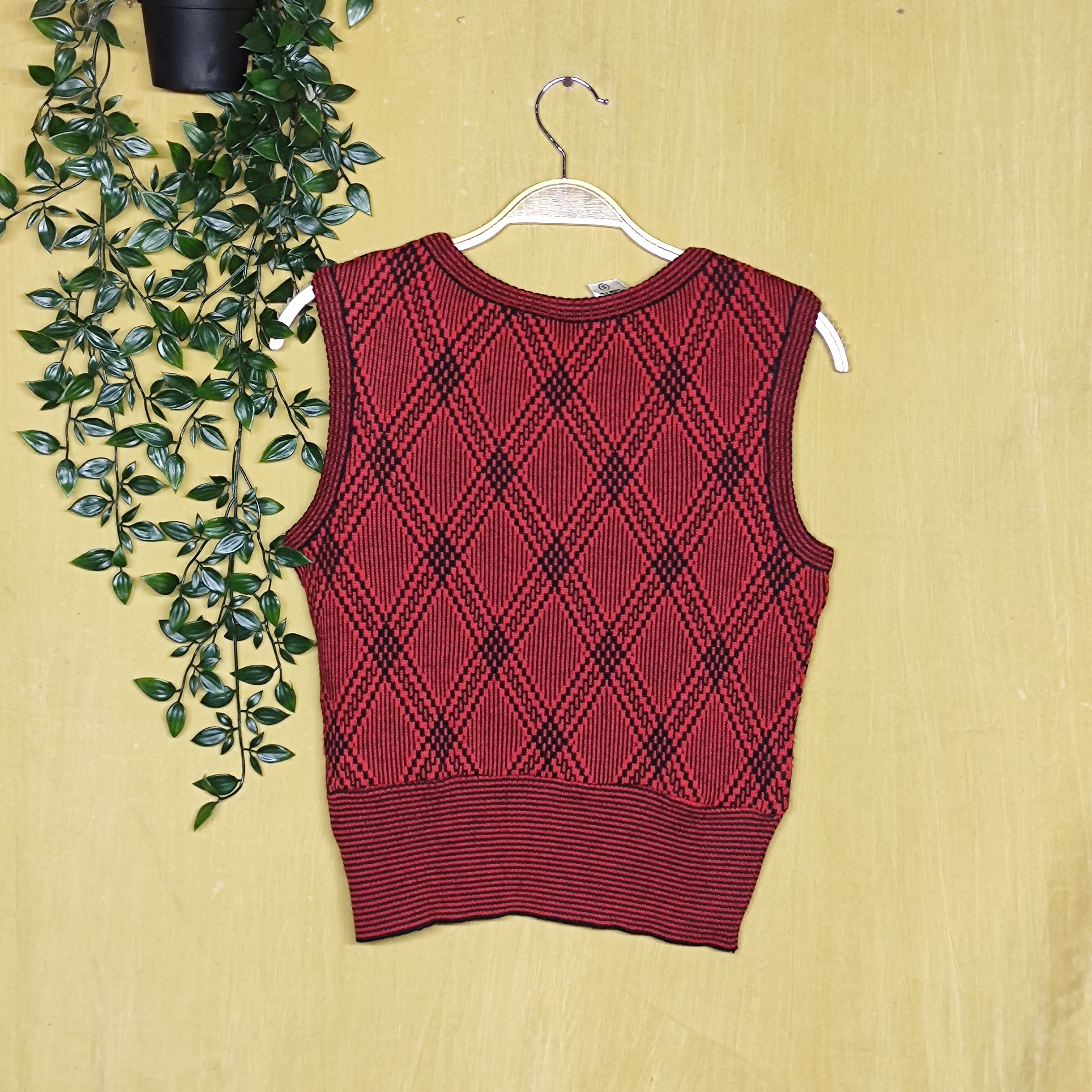Bergdorf Goodman Vintage Bergdorf Goodman Knit Wool Sleeveless Size US S / EU 44-46 / 1 - 2 Thumbnail