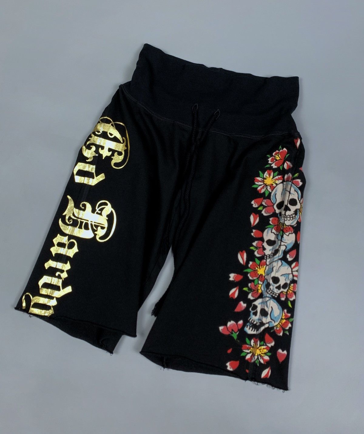 Ed Hardy Women's Vintage Ed Hardy by Christian Audigier Short Size XS Size 24" / US 00 / IT 34 - 1 Thumbnail