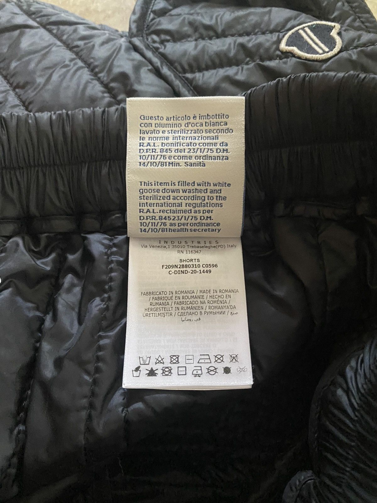 Moncler × Rick Owens RICK OWENS MONCLER PUFFER SHORTS *VERY RARE* Size US 30 / EU 46 - 7 Thumbnail