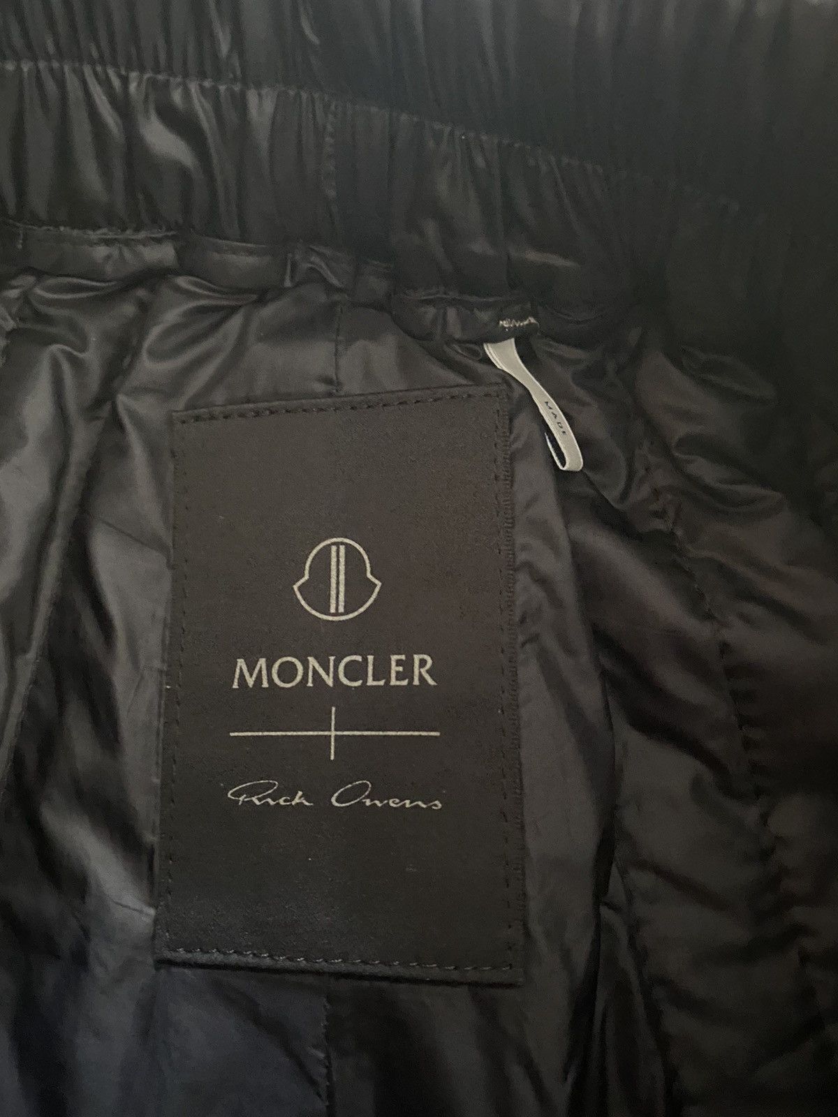 Moncler × Rick Owens RICK OWENS MONCLER PUFFER SHORTS *VERY RARE* Size US 30 / EU 46 - 4 Thumbnail