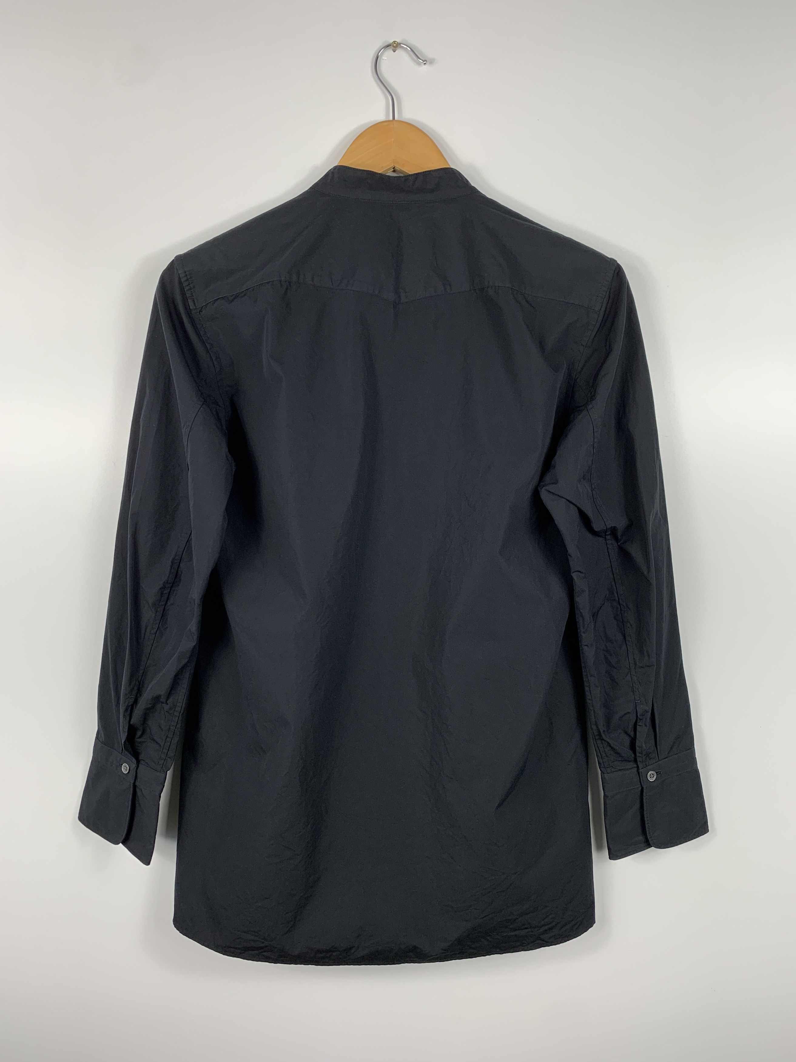 Jil Sander × Uniqlo Uniqlo x Jil Sander Black Button Up Shirt Black Size XS Size XS / US 0-2 / IT 36-38 - 4 Thumbnail