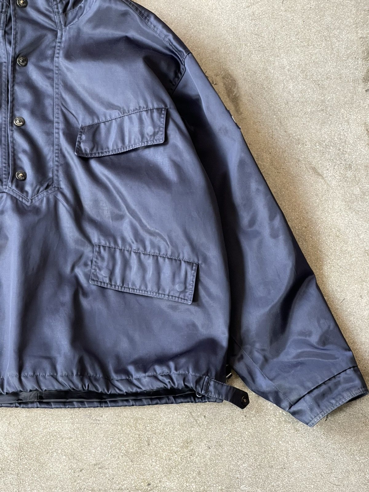 Tommy Hilfiger 90s Tommy Hilfiger Heavy Weight Nylon Pull over Size US XL / EU 56 / 4 - 3 Thumbnail