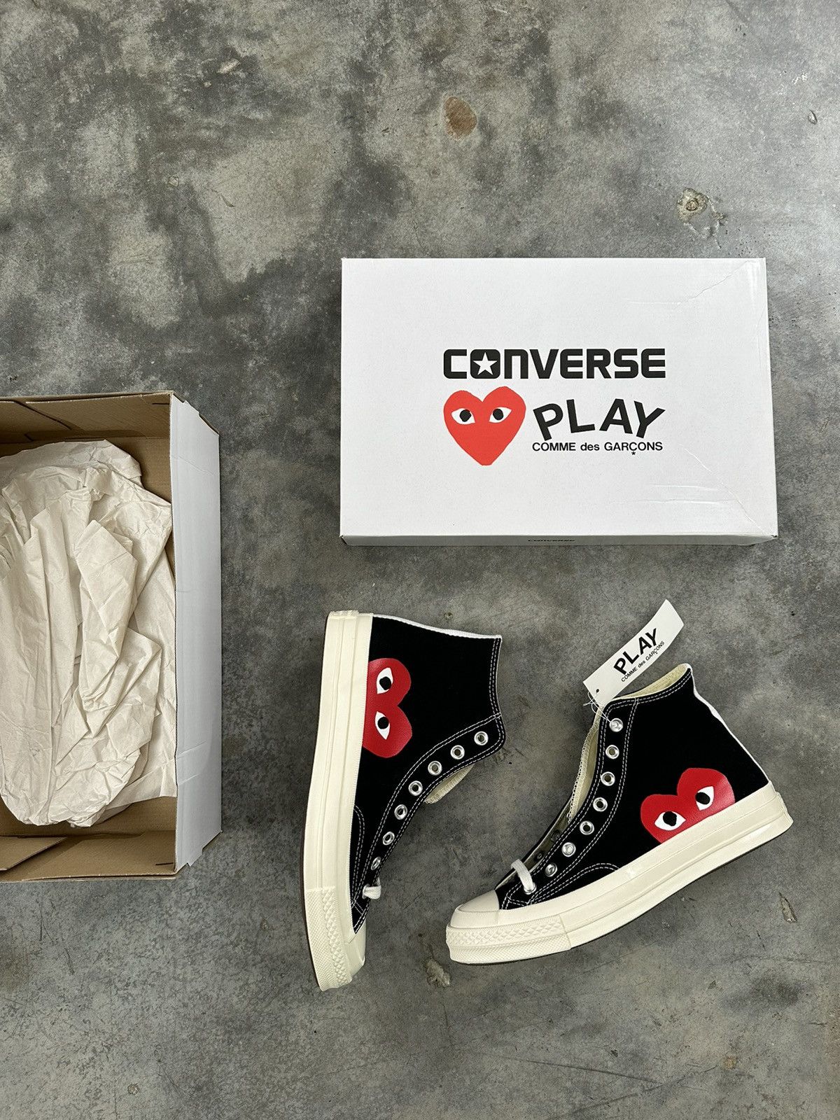 Comme des Garcons PLAY × Converse COMME DES GARCONS PLAY CONVERSE HIGH BLACK SZ. 8 Heart Size US 8 / EU 41 - 3 Thumbnail