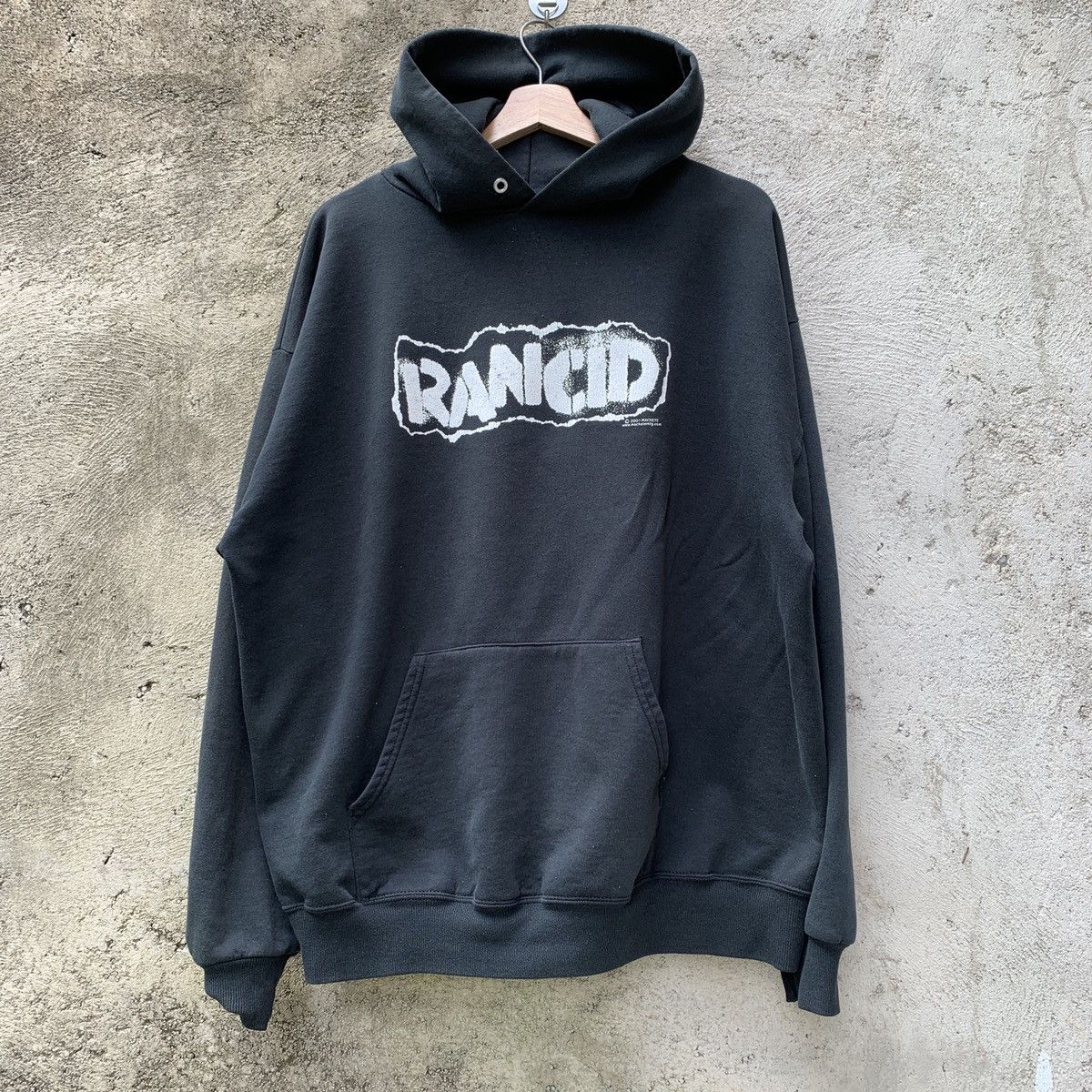 Band Tees × Vintage ‼️BINDING NOW‼️VTG RANCID PULLOVER HOODIE Size US XL / EU 56 / 4 - 2 Thumbnail
