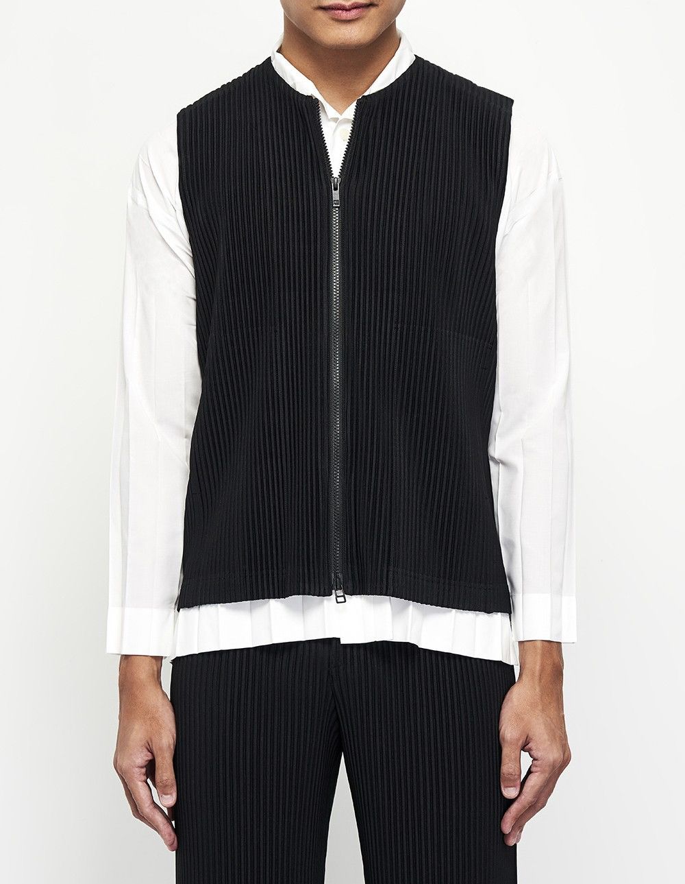 Issey Miyake Homme Plisse MC April Pleated Zip-Up Vest | Grailed