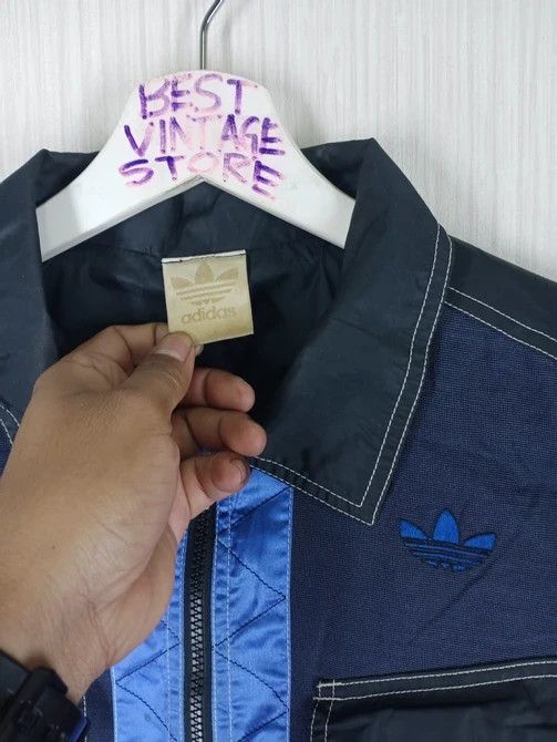 Adidas Rare Vintage 90s Adidas Small Logo Jacket Size US L / EU 52-54 / 3 - 5 Thumbnail