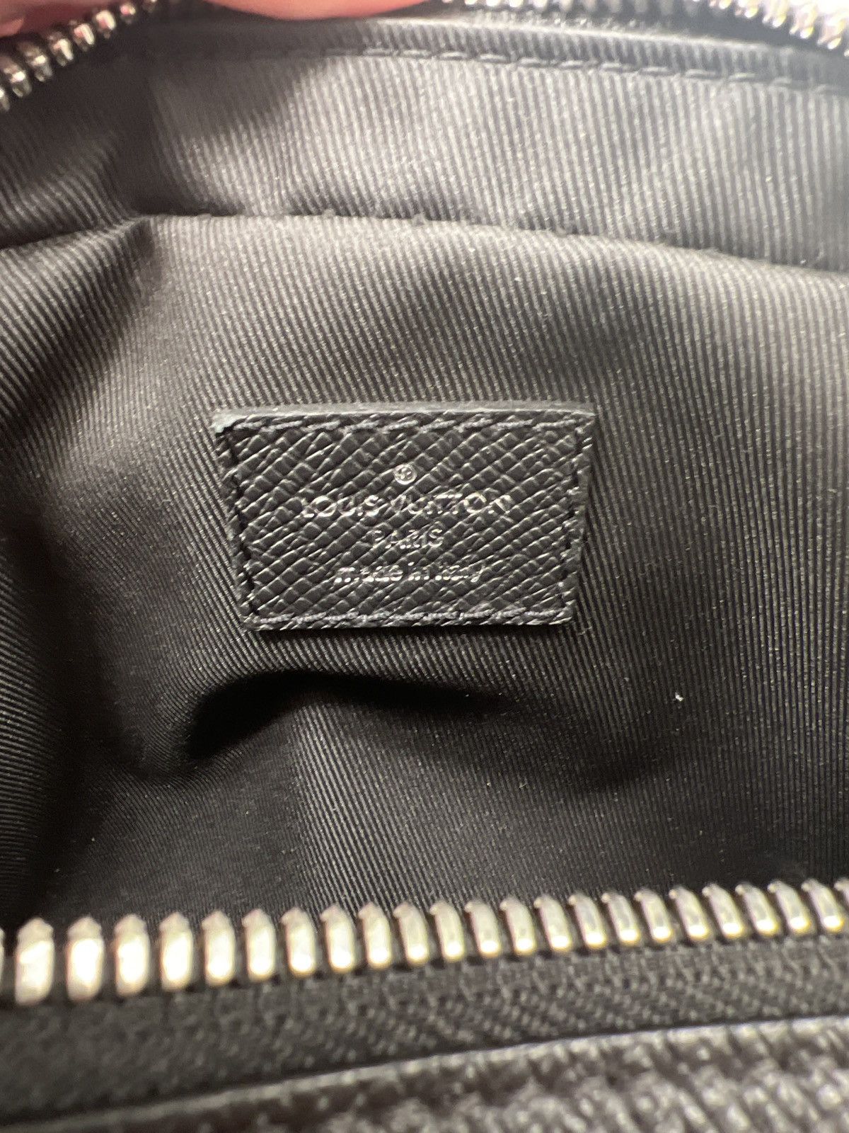Louis Vuitton Louis Vuitton Outdoor Messenger Size ONE SIZE - 6 Thumbnail
