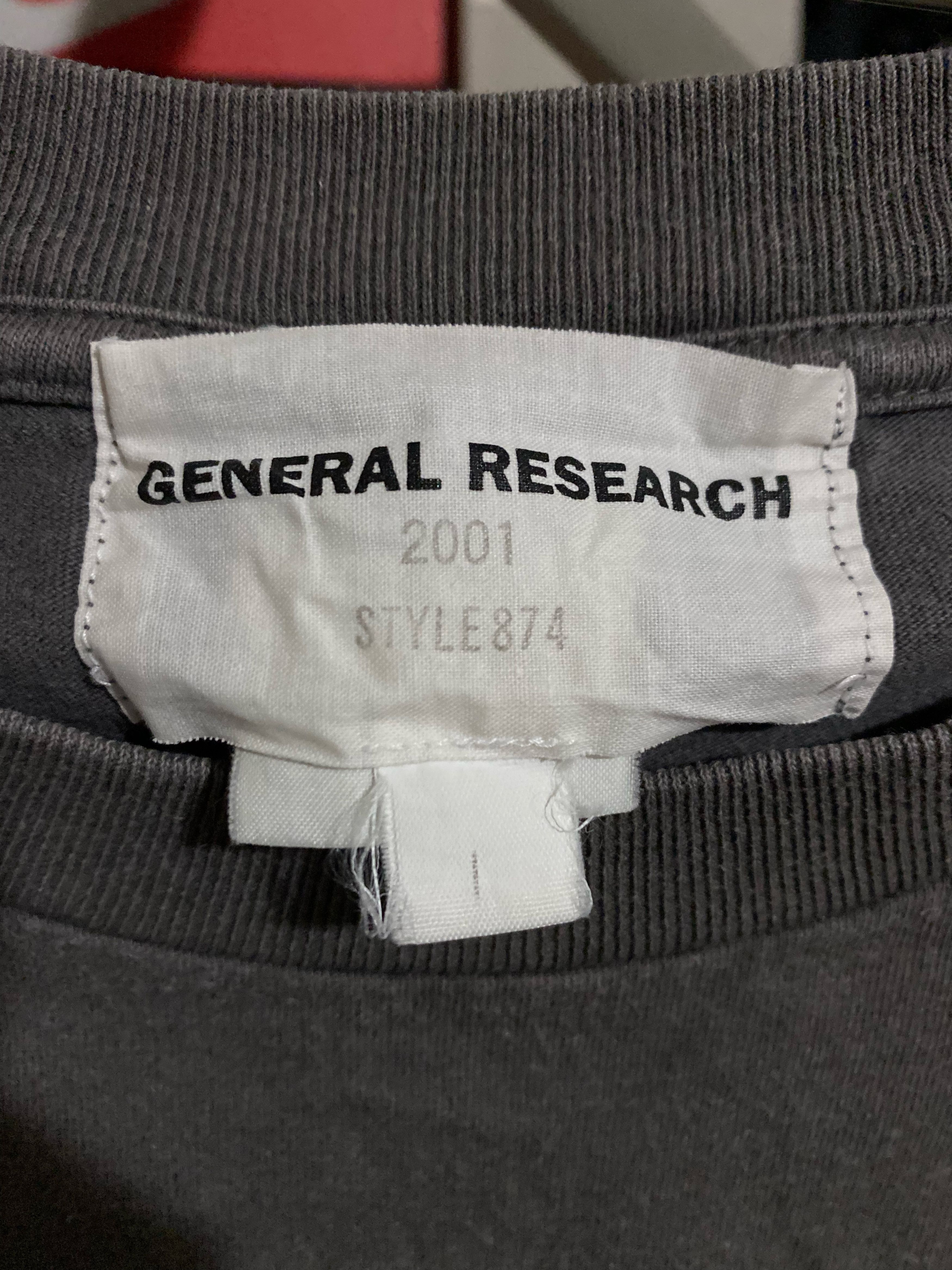 General Research General Research Le Jrame De La Jeune Reine De Grece Size US L / EU 52-54 / 3 - 3 Thumbnail