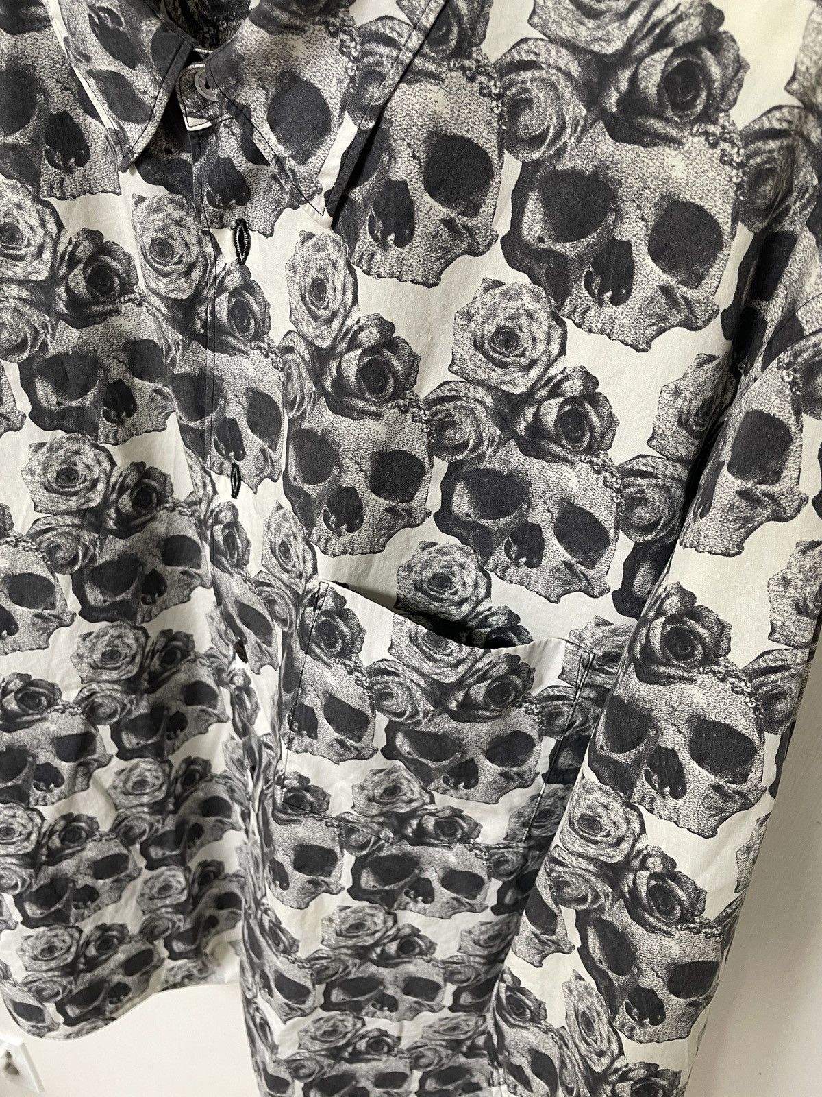 Comme des Garcons Homme Plus Unique🪞Epic look from the runway!Floral Skull shirt CDG🖤☠️ Size US M / EU 48-50 / 2 - 5 Thumbnail