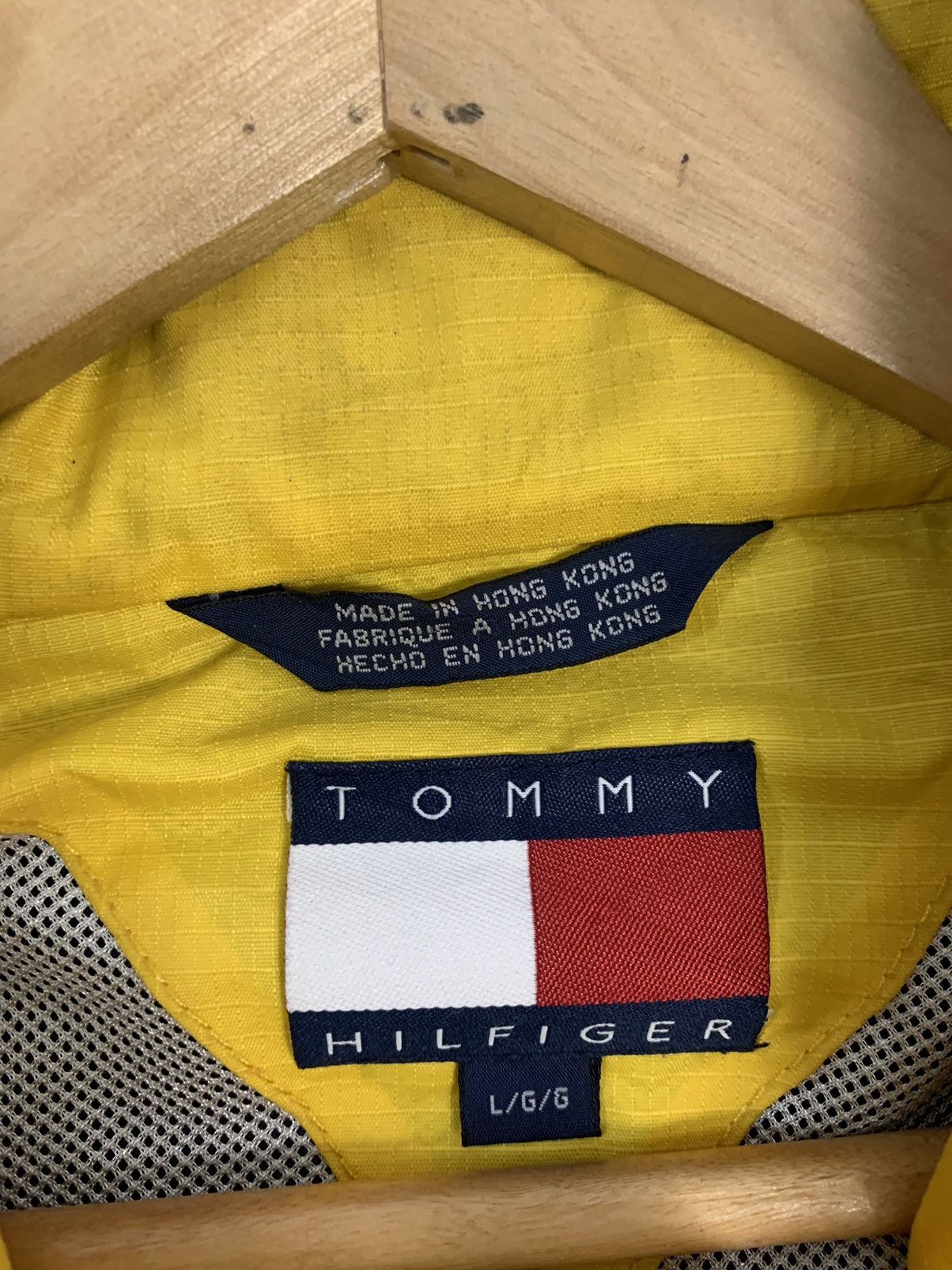 Tommy Hilfiger Tommy Hilfiger Windbreaker Jacket Size US L / EU 52-54 / 3 - 5 Thumbnail