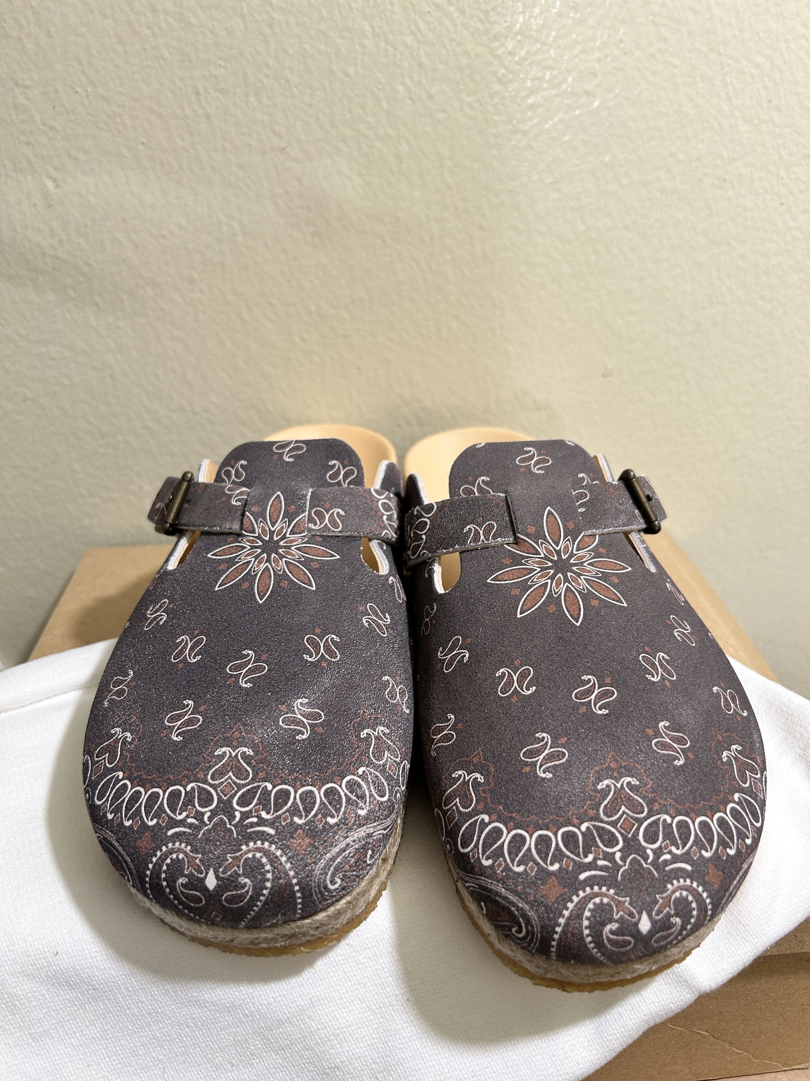 Yuketen Yukuten Bostonian Bandana Print Sandals suede clogs Size US 7 / EU 40 - 3 Thumbnail
