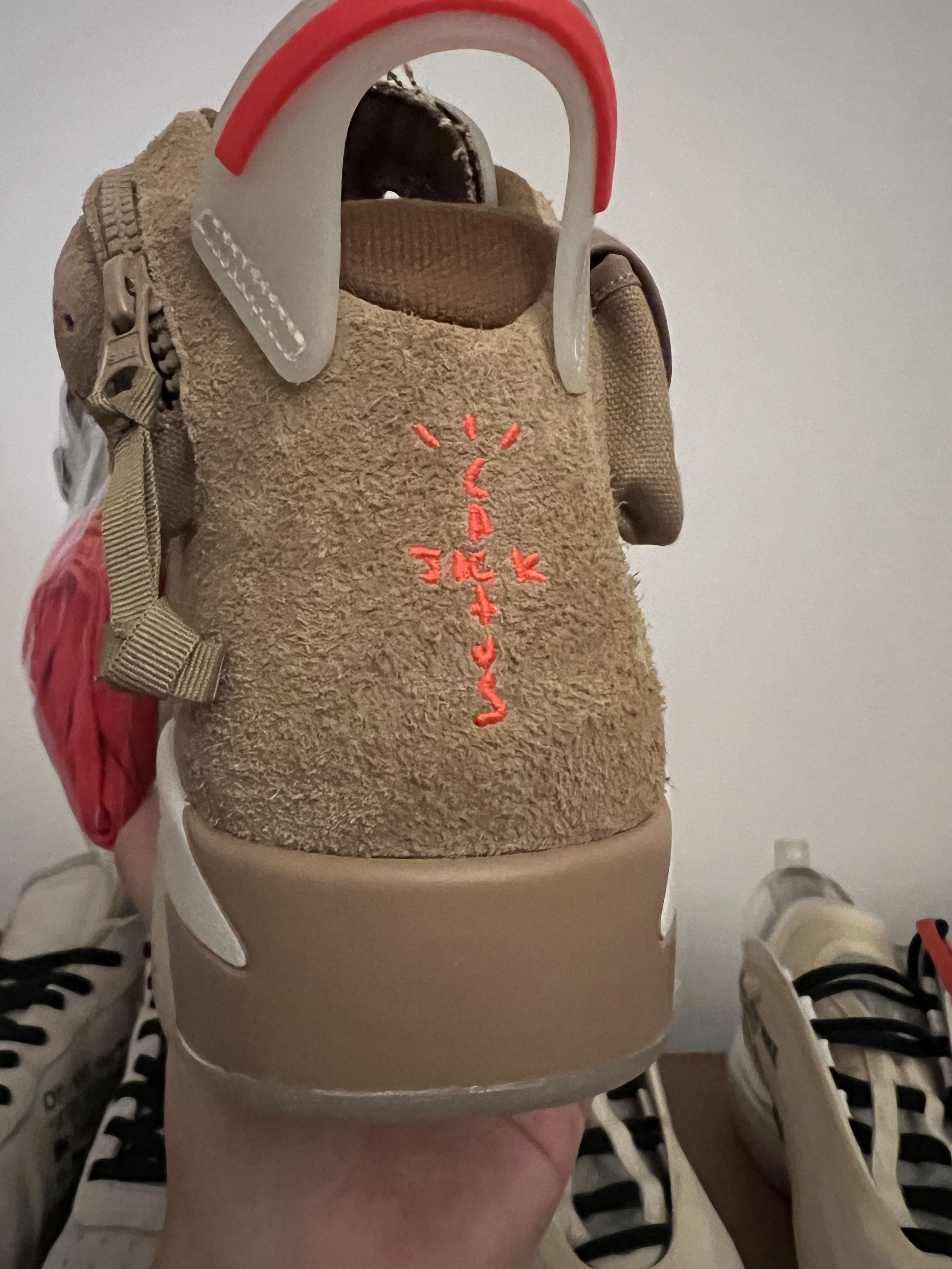 Nike × Travis Scott Travis Scott X Nike Jordan 6 British Khaki Size US 13 / EU 46 - 12 Thumbnail