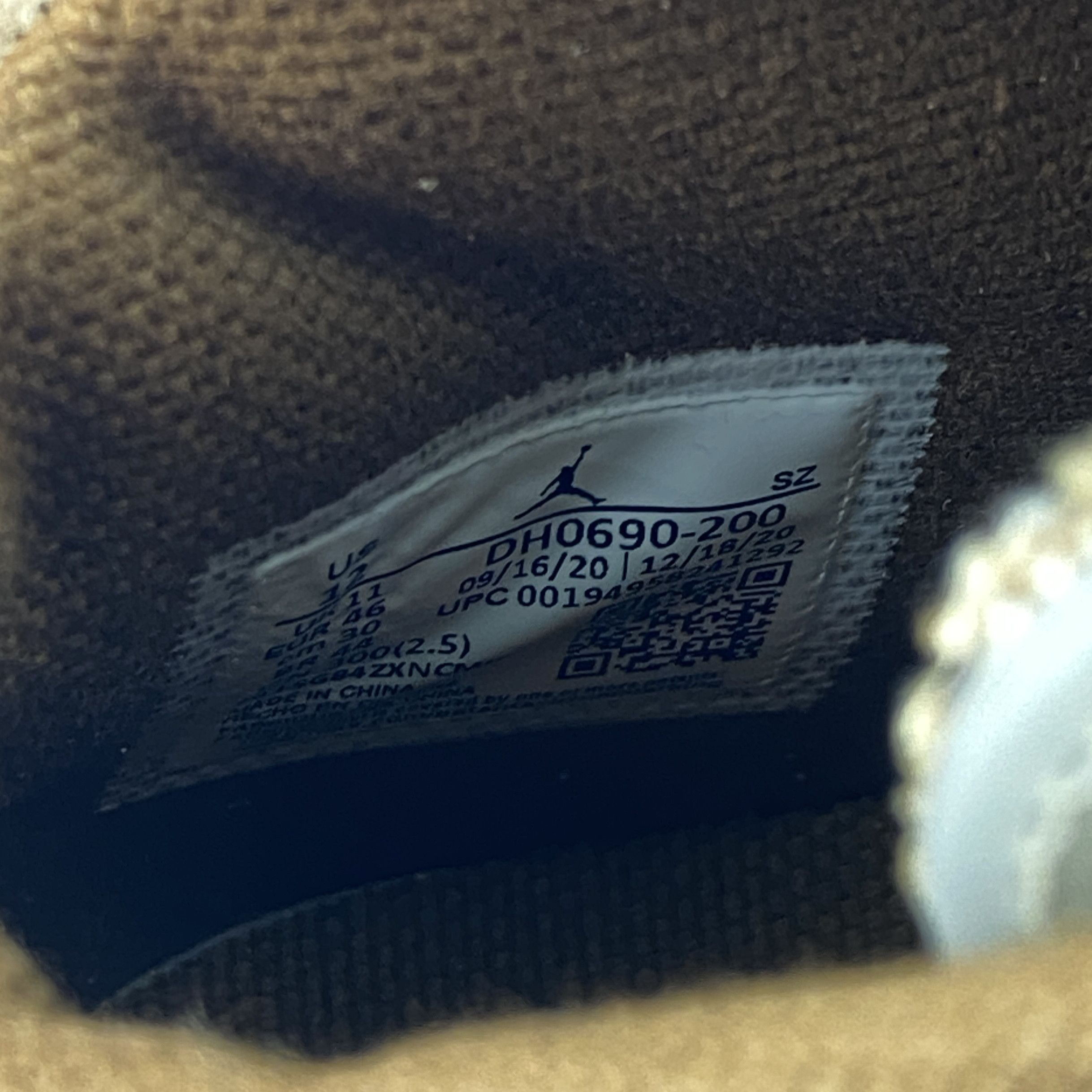 Nike × Travis Scott Travis Scott X Nike Jordan 6 British Khaki Size US 13 / EU 46 - 7 Thumbnail