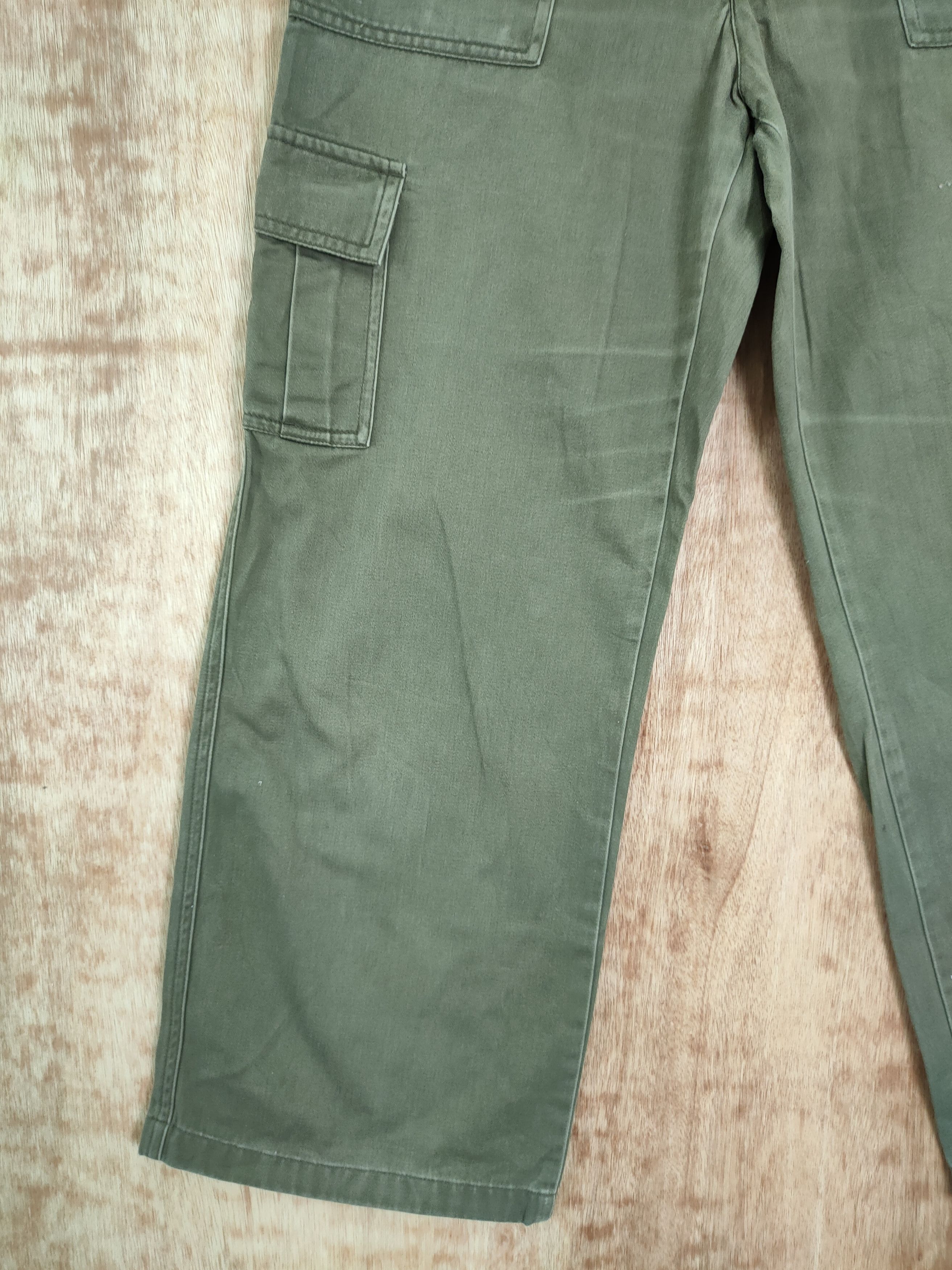Japanese Brand × Uniqlo DL uniqlo japan green multipocket tactical cargo pants #4147 Size US 26 / EU 42 - 2 Thumbnail