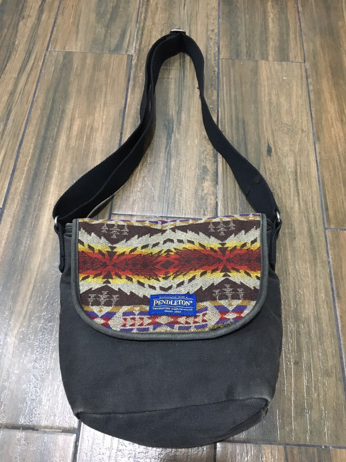 Pendleton Vintage Pendelton Aztec Native Sling Bag Size ONE SIZE - 4 Thumbnail