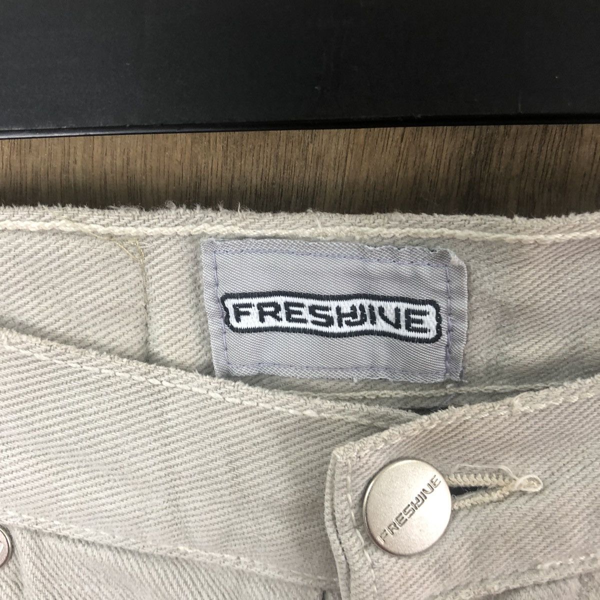 Japanese Brand FRESHINE LIGHT BUTTON FLY FADED JEANS DENIM PANTS # 015 Size US 28 / EU 44 - 6 Thumbnail