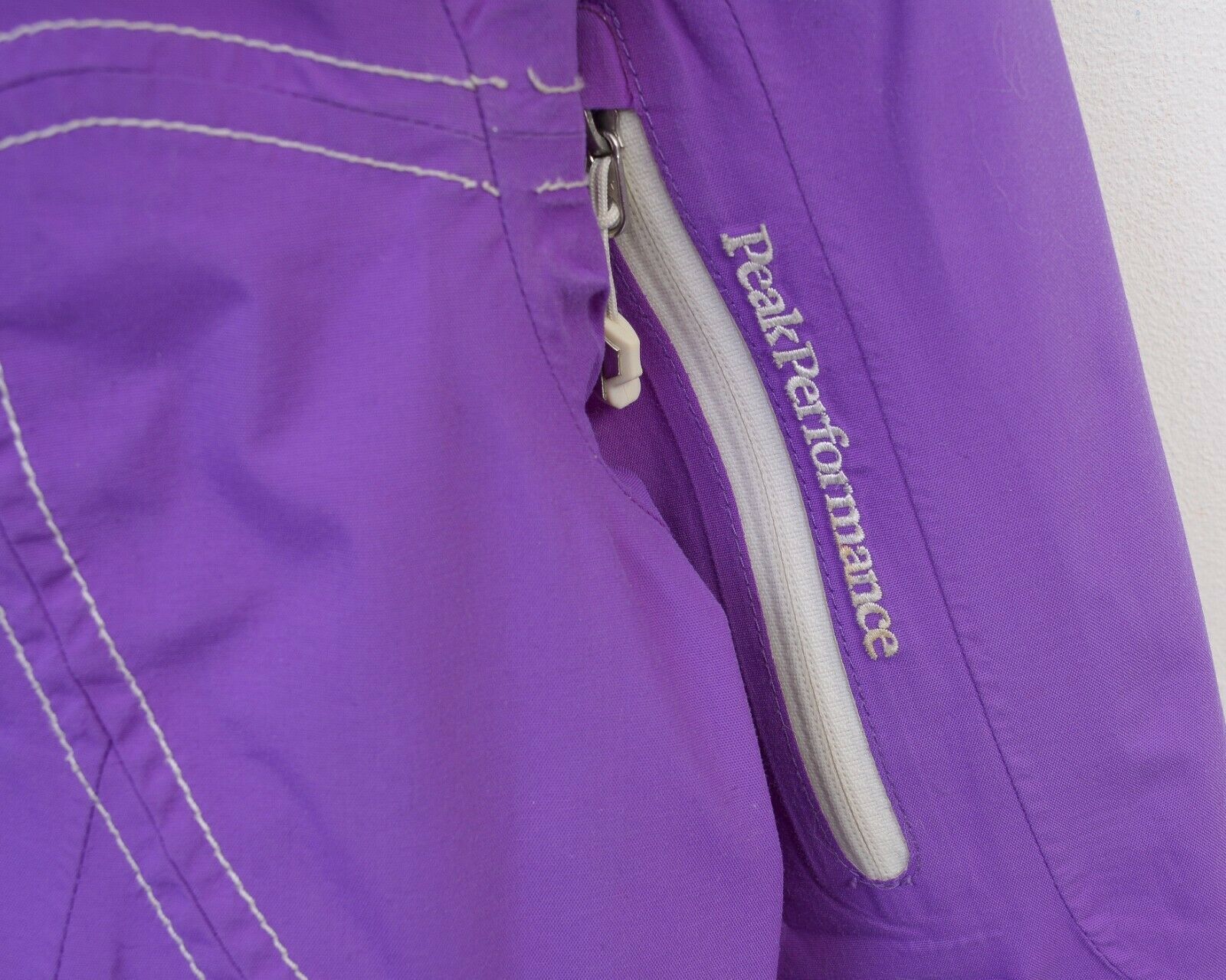 Peak Performance WHIT R Thermolite XS Women Ski Snowboarding Jacket Coat Size XS / US 0-2 / IT 36-38 - 4 Thumbnail