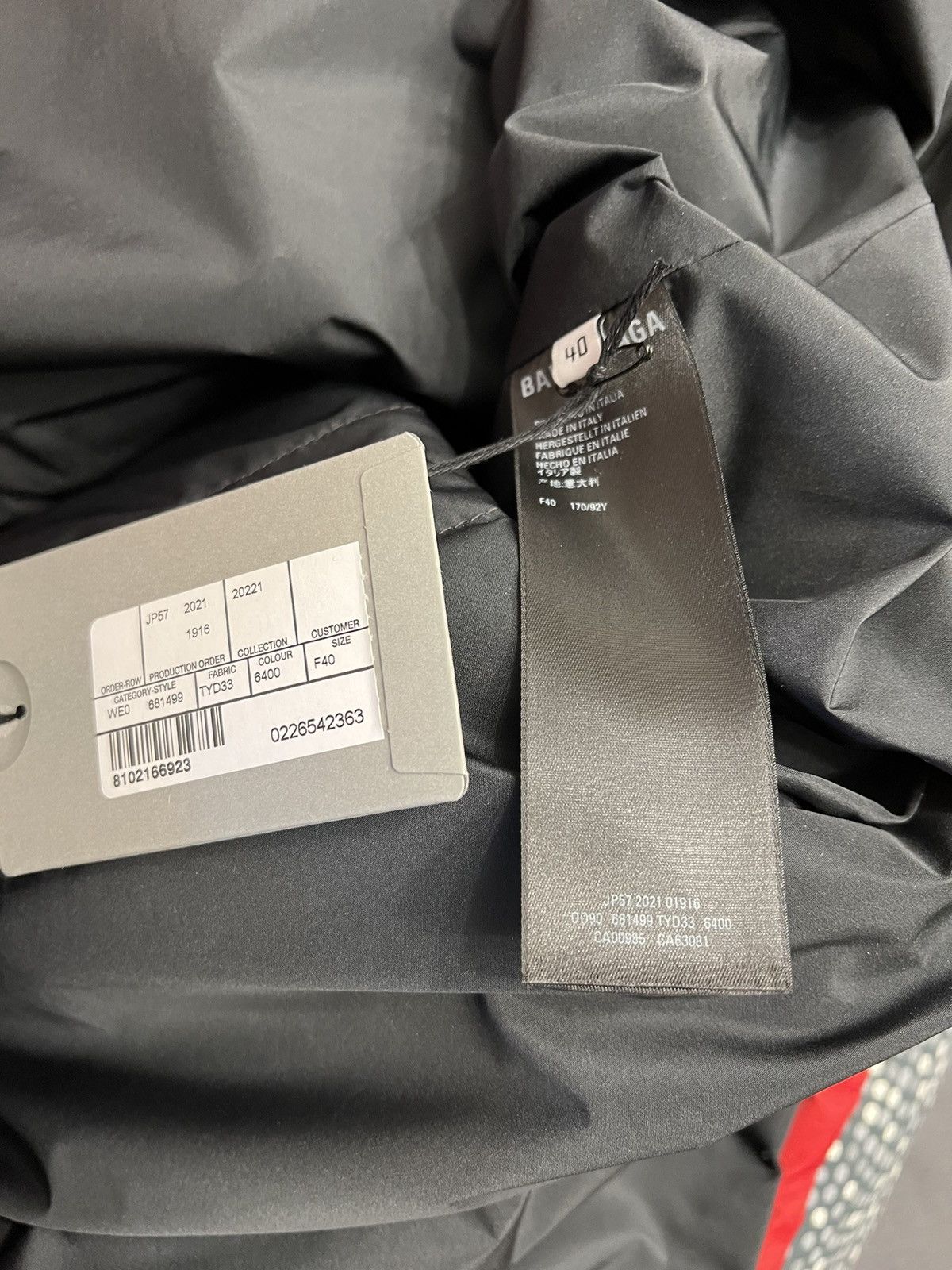 Balenciaga SS22 Balenciaga Mega puffer Size US L / EU 52-54 / 3 - 11 Thumbnail