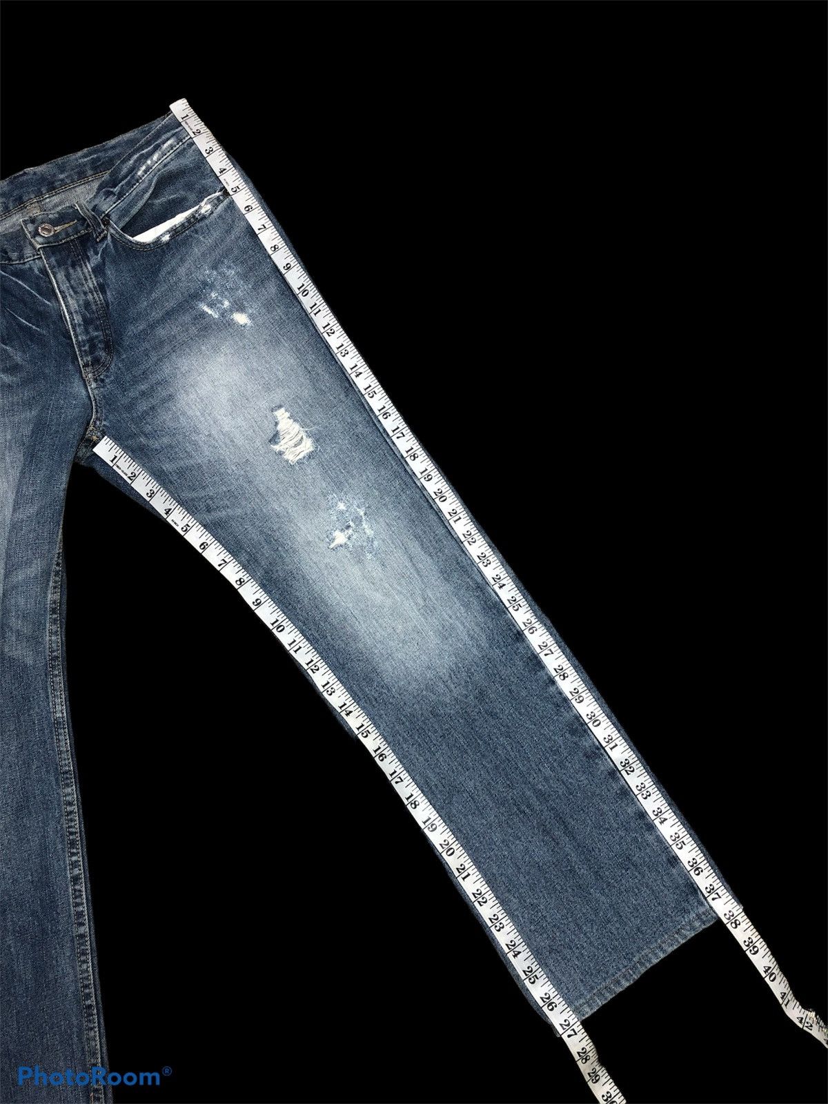Takeo Kikuchi DISTRESSED WASHED BLUE DENIM BY TAKEO KIKUCHI Size US 31 - 7 Thumbnail