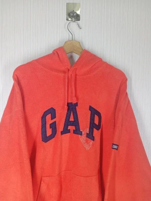 Gap Rare Gap Embroidered Big Logo Hoodie Fleece Size US XL / EU 56 / 4 - 2 Thumbnail