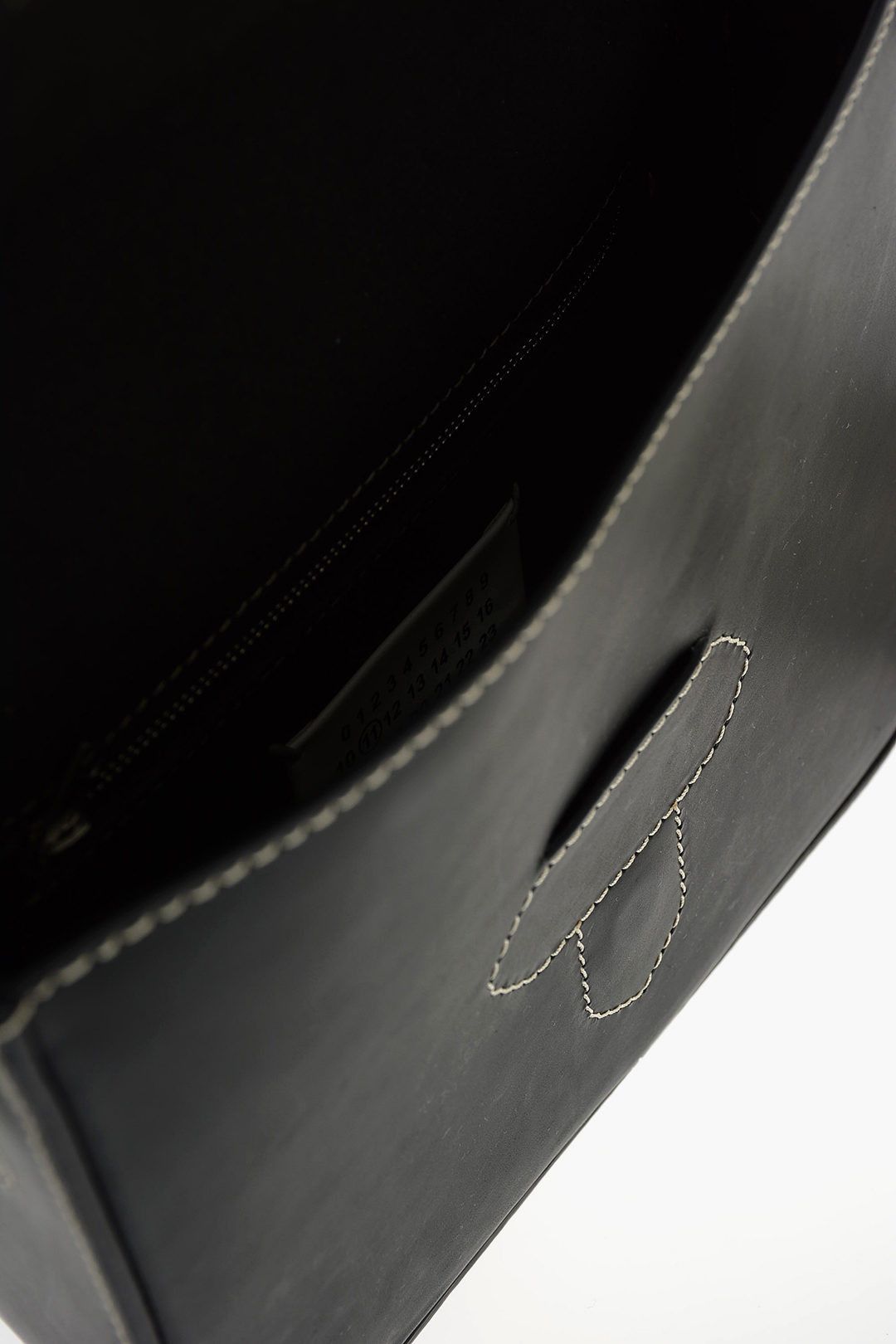 Maison Margiela Shoulder Bag in Black Size ONE SIZE - 6 Thumbnail