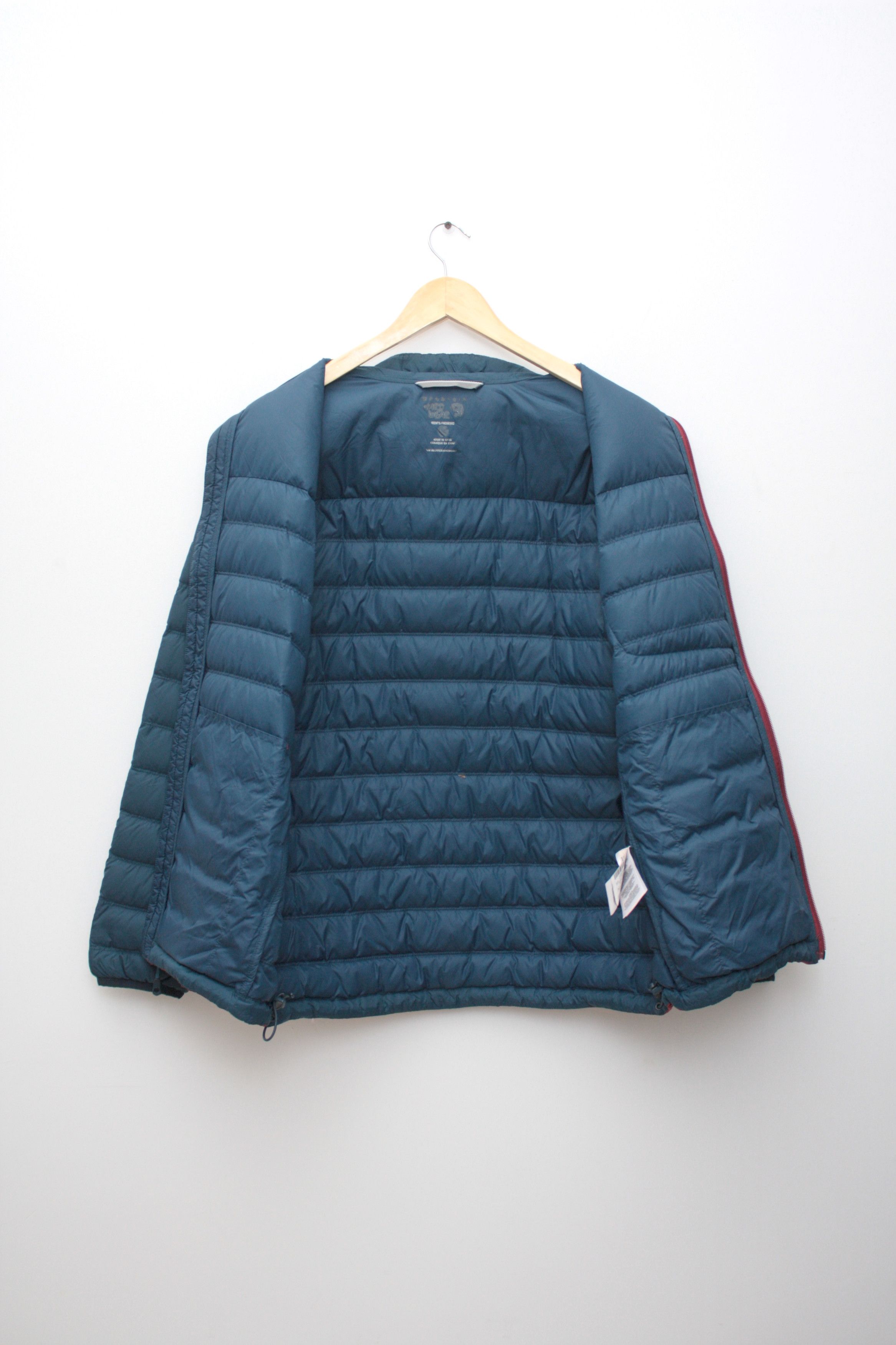 Mountain Hardwear Mountain Hardwear Micro Down Navy Red Puffer Jacket Men's Size US M / EU 48-50 / 2 - 4 Thumbnail