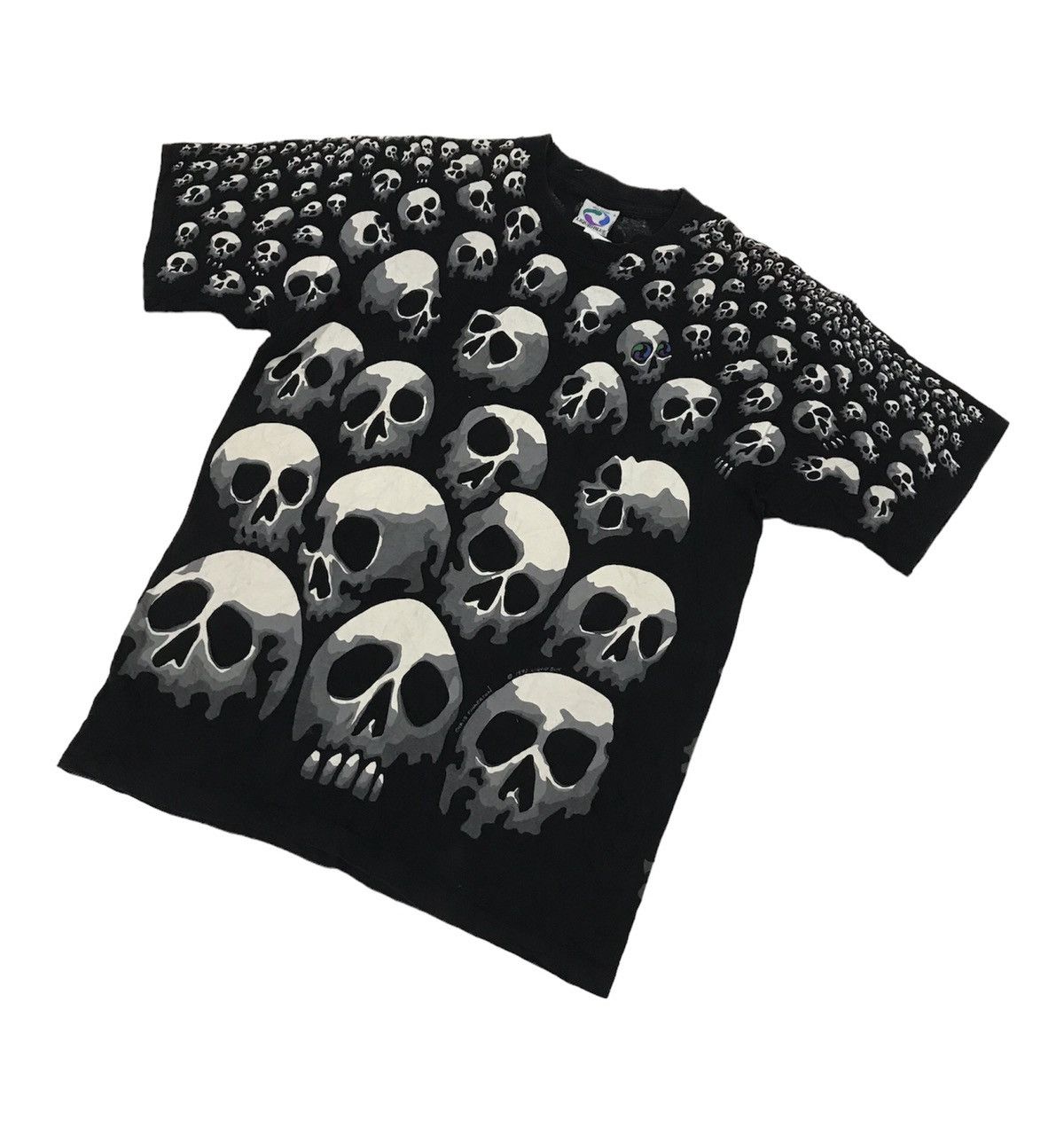 Liquid Blue Vintage 1992 Skull Liquid Blue Full Print by Chris Pinkerson Size US L / EU 52-54 / 3 - 4 Thumbnail